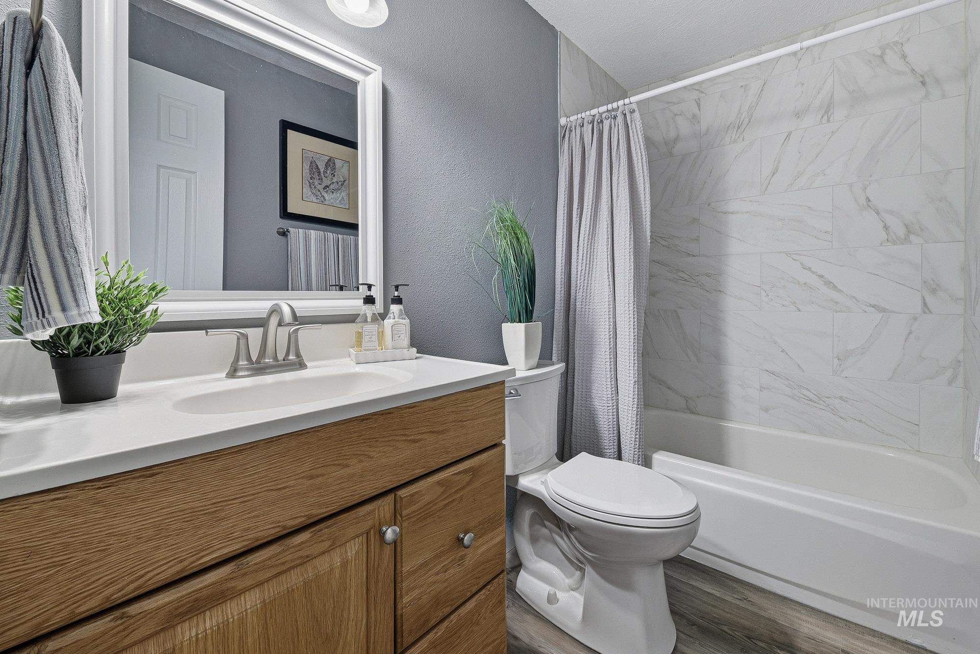 278 E Ranch Drive, Eagle, Idaho 83616, 5 Bedrooms, 3 Bathrooms, Residential For Sale, Price $565,000,MLS 98972939