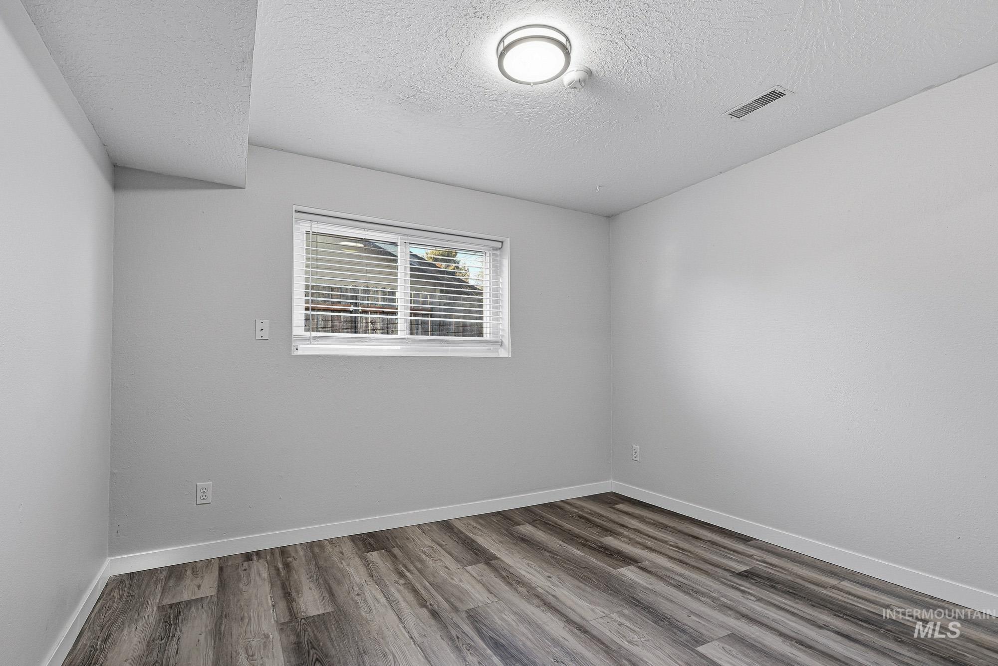 278 E Ranch Drive, Eagle, Idaho 83616, 5 Bedrooms, 3 Bathrooms, Residential For Sale, Price $565,000,MLS 98972939