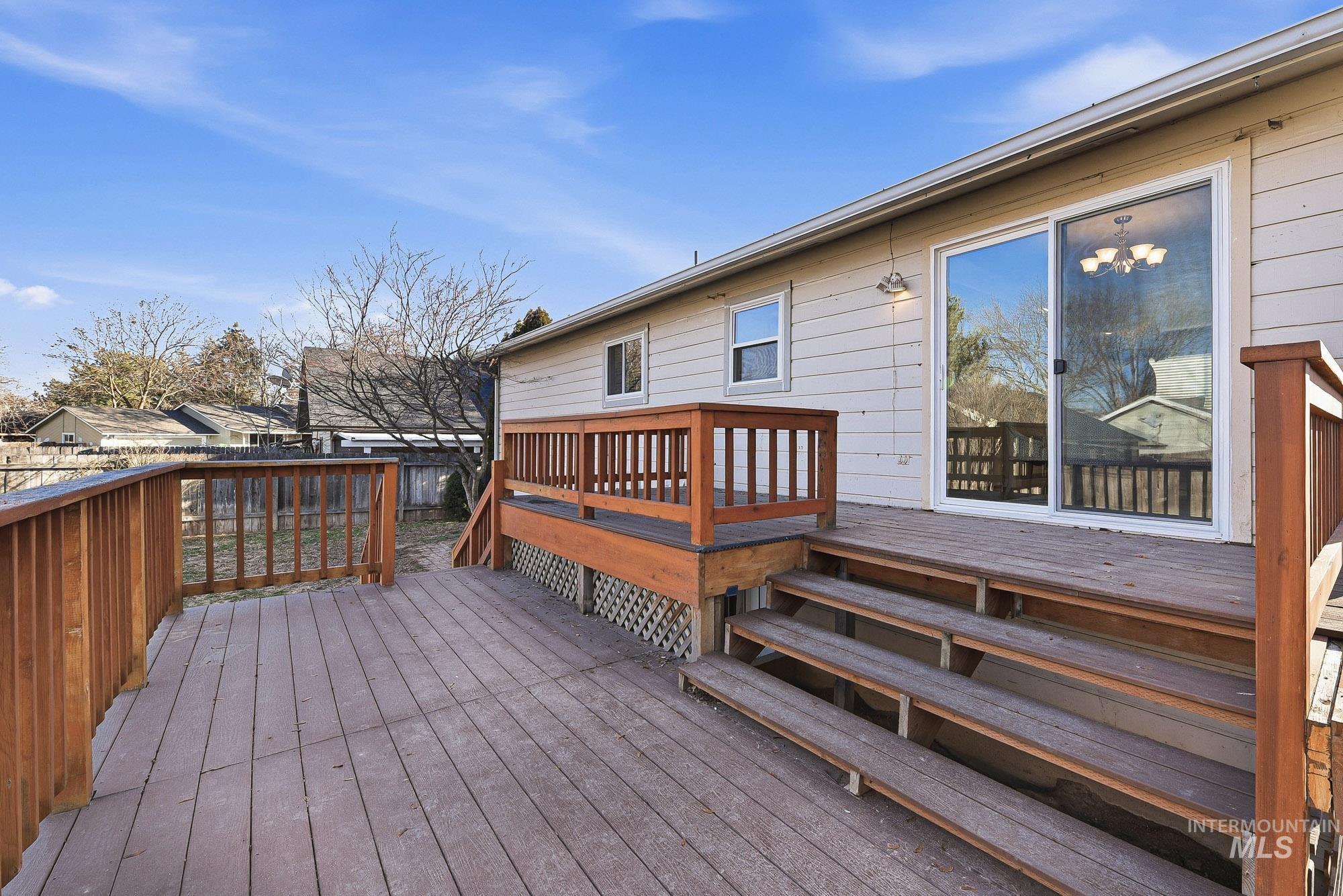 278 E Ranch Drive, Eagle, Idaho 83616, 5 Bedrooms, 3 Bathrooms, Residential For Sale, Price $565,000,MLS 98972939