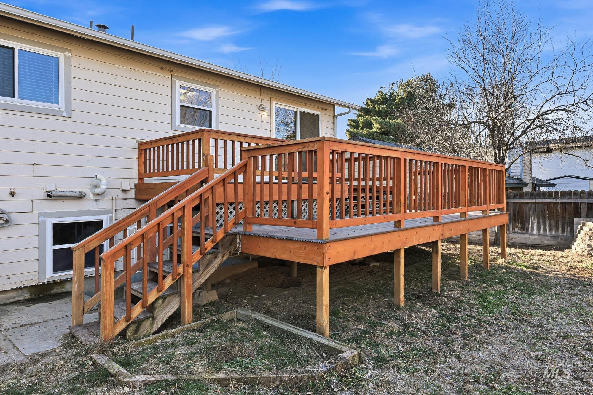 278 E Ranch Drive, Eagle, Idaho 83616, 5 Bedrooms, 3 Bathrooms, Residential For Sale, Price $565,000,MLS 98972939