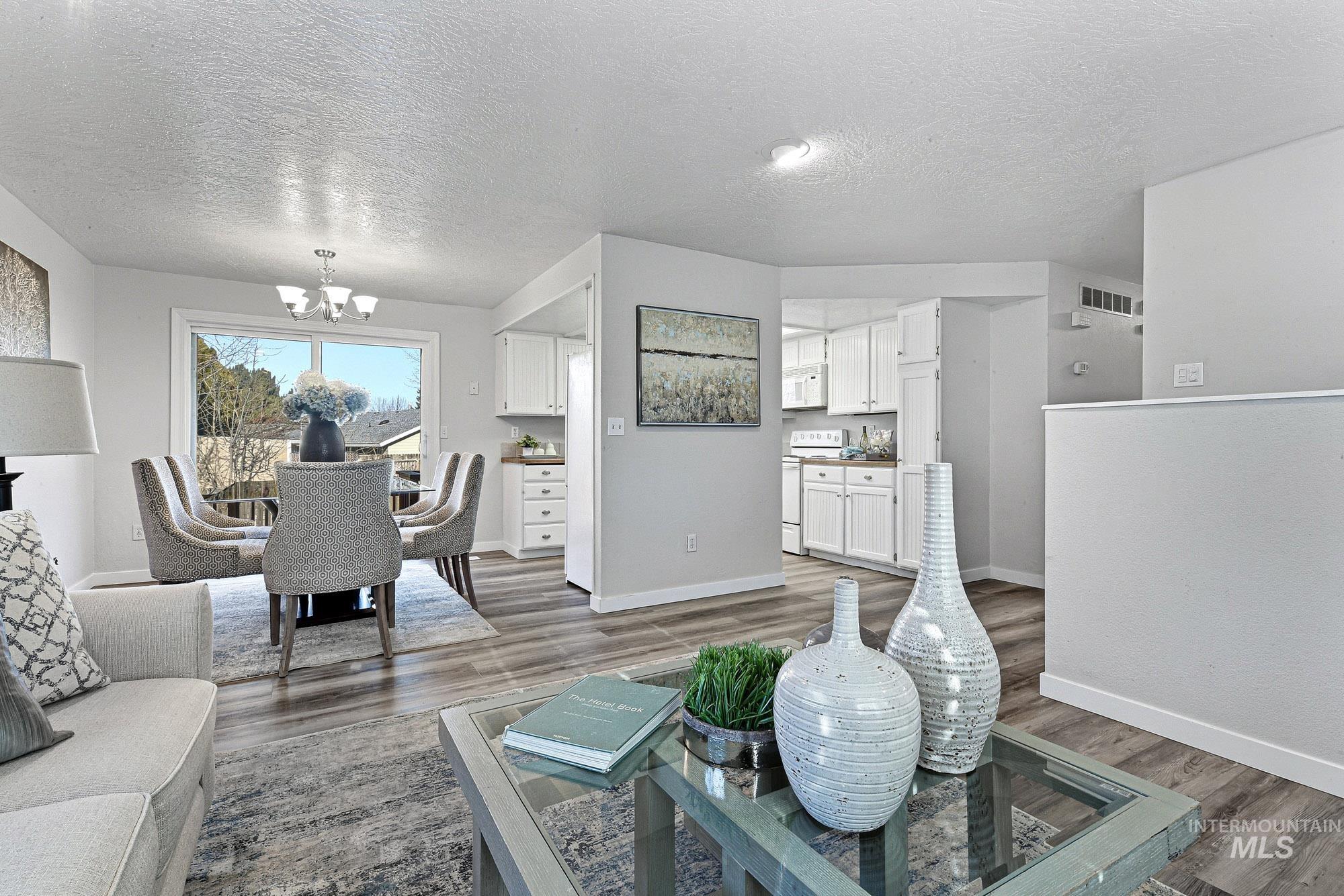 278 E Ranch Drive, Eagle, Idaho 83616, 5 Bedrooms, 3 Bathrooms, Residential For Sale, Price $565,000,MLS 98972939