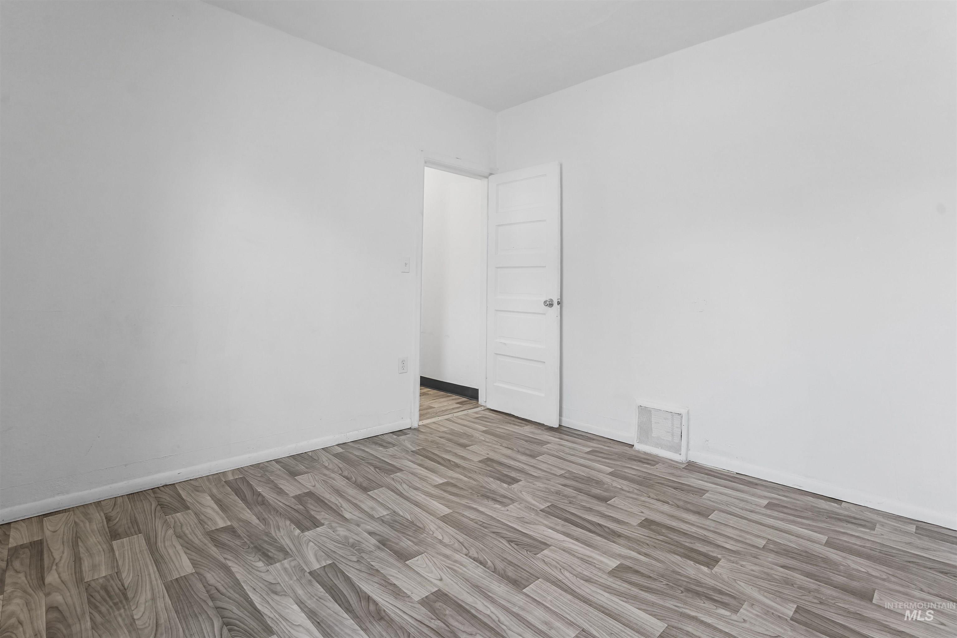 206 E 8th Street, Rupert, Idaho 83350, 2 Bedrooms, 2 Bathrooms, Residential For Sale, Price $250,000,MLS 98972940