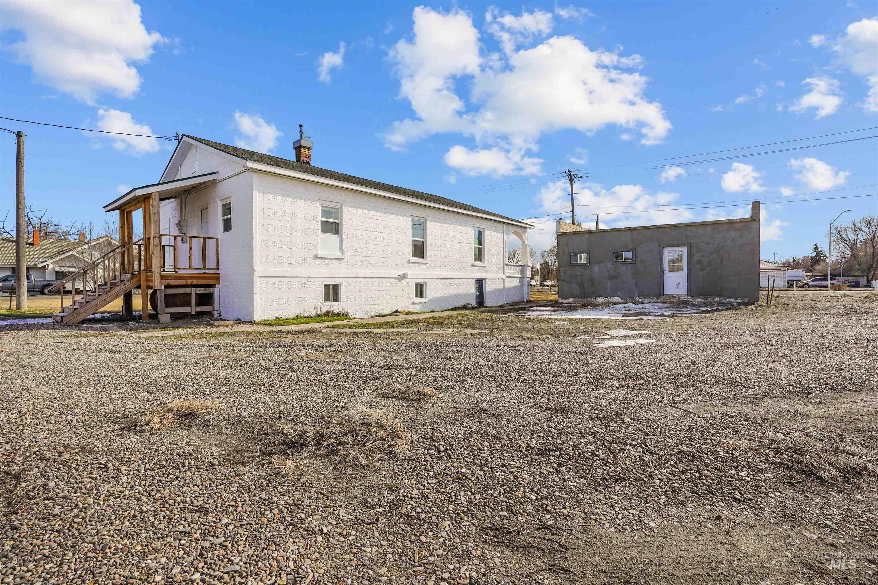 206 E 8th Street, Rupert, Idaho 83350, 2 Bedrooms, 2 Bathrooms, Residential For Sale, Price $250,000,MLS 98972940