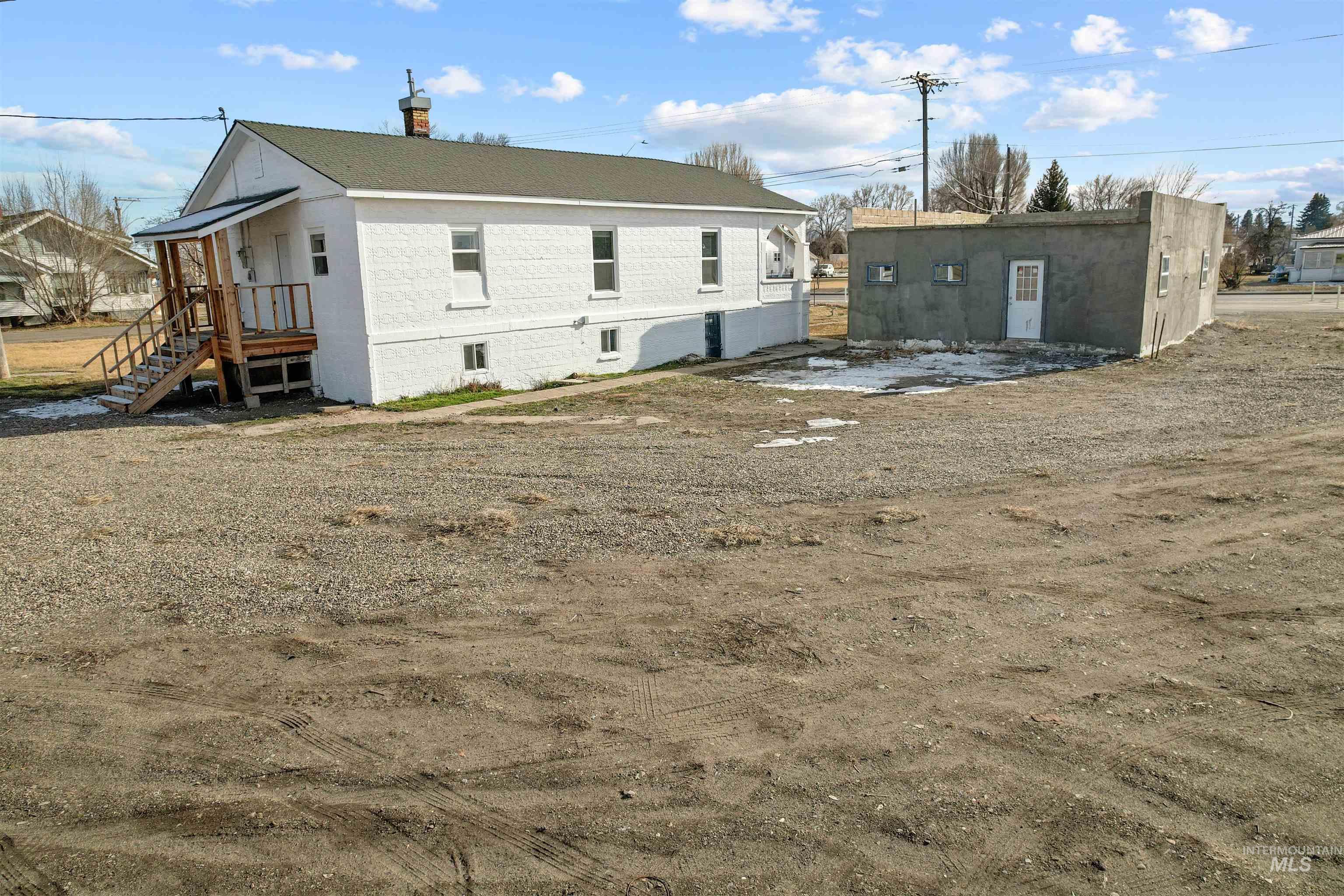 206 E 8th Street, Rupert, Idaho 83350, 2 Bedrooms, 2 Bathrooms, Residential For Sale, Price $250,000,MLS 98972940