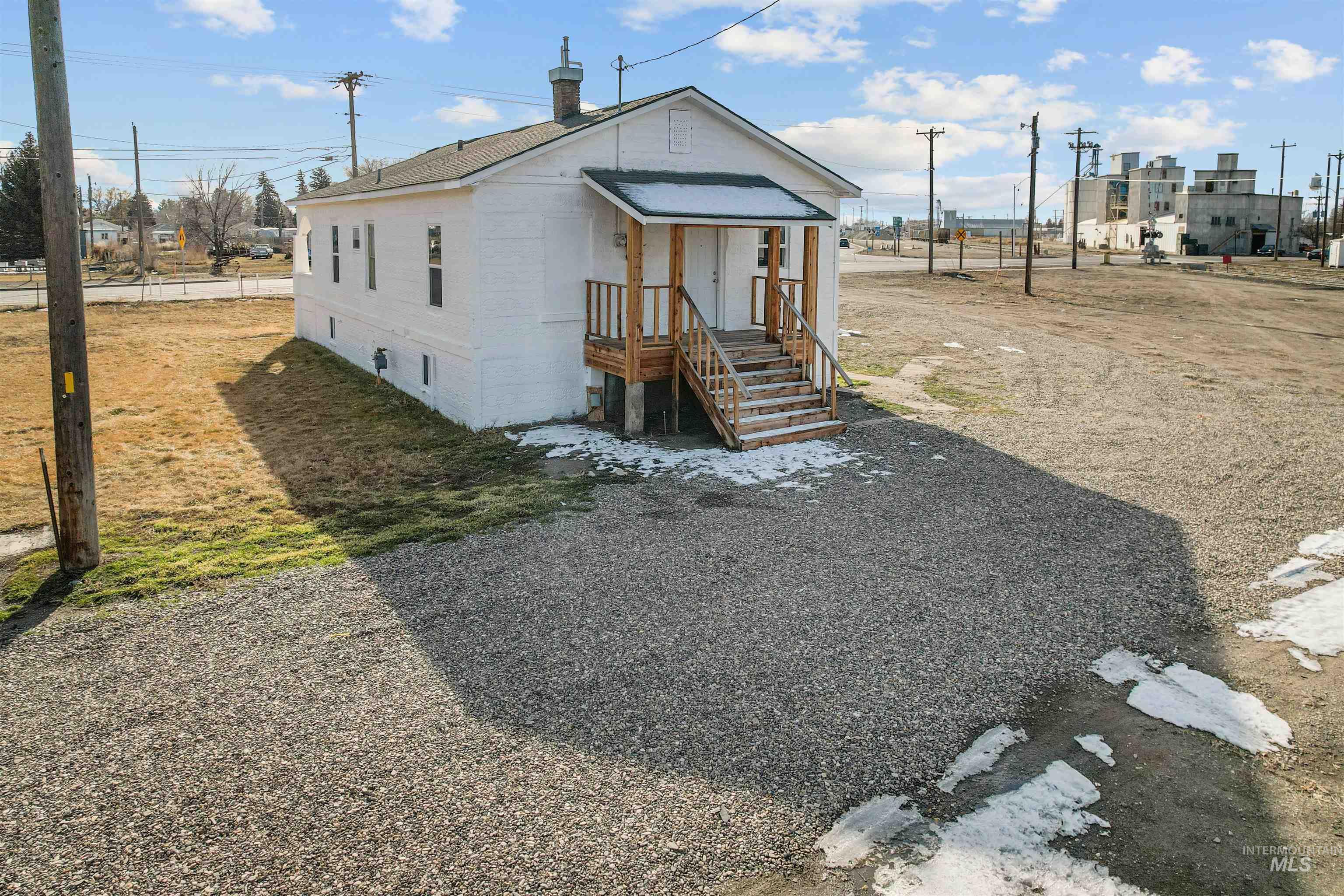 206 E 8th Street, Rupert, Idaho 83350, 2 Bedrooms, 2 Bathrooms, Residential For Sale, Price $250,000,MLS 98972940