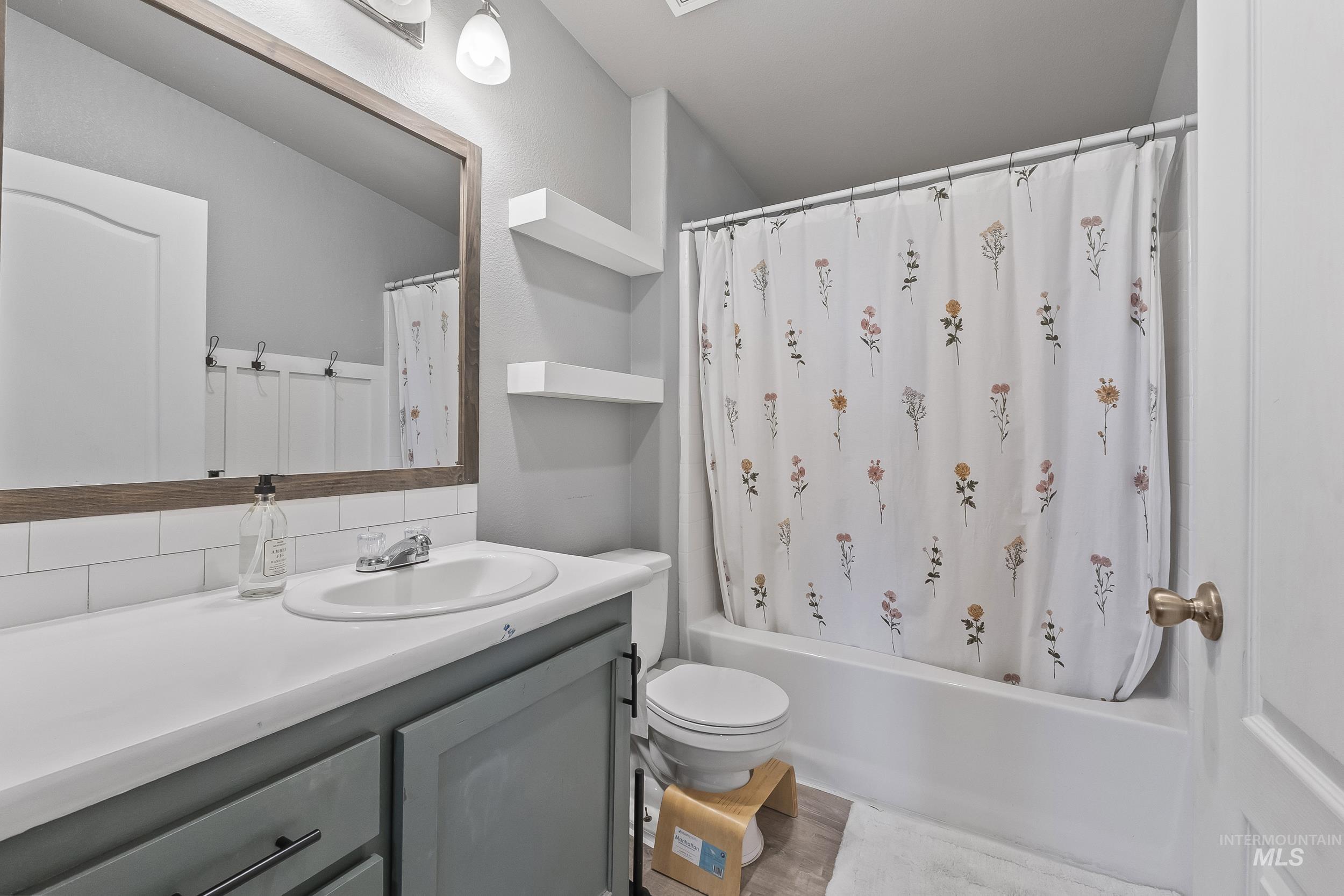 12944 Goodson Rd, Middleton, Idaho 83644, 4 Bedrooms, 2 Bathrooms, Residential For Sale, Price $535,000,MLS 98972941