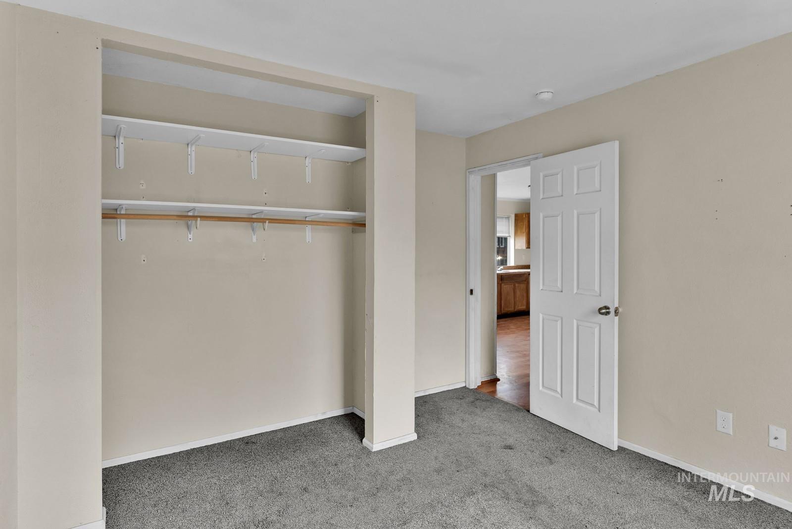 4715 Reeves, Coeur d'Alene, Idaho 83814, 2 Bedrooms, 1 Bathroom, Residential For Sale, Price $273,500,MLS 98972945