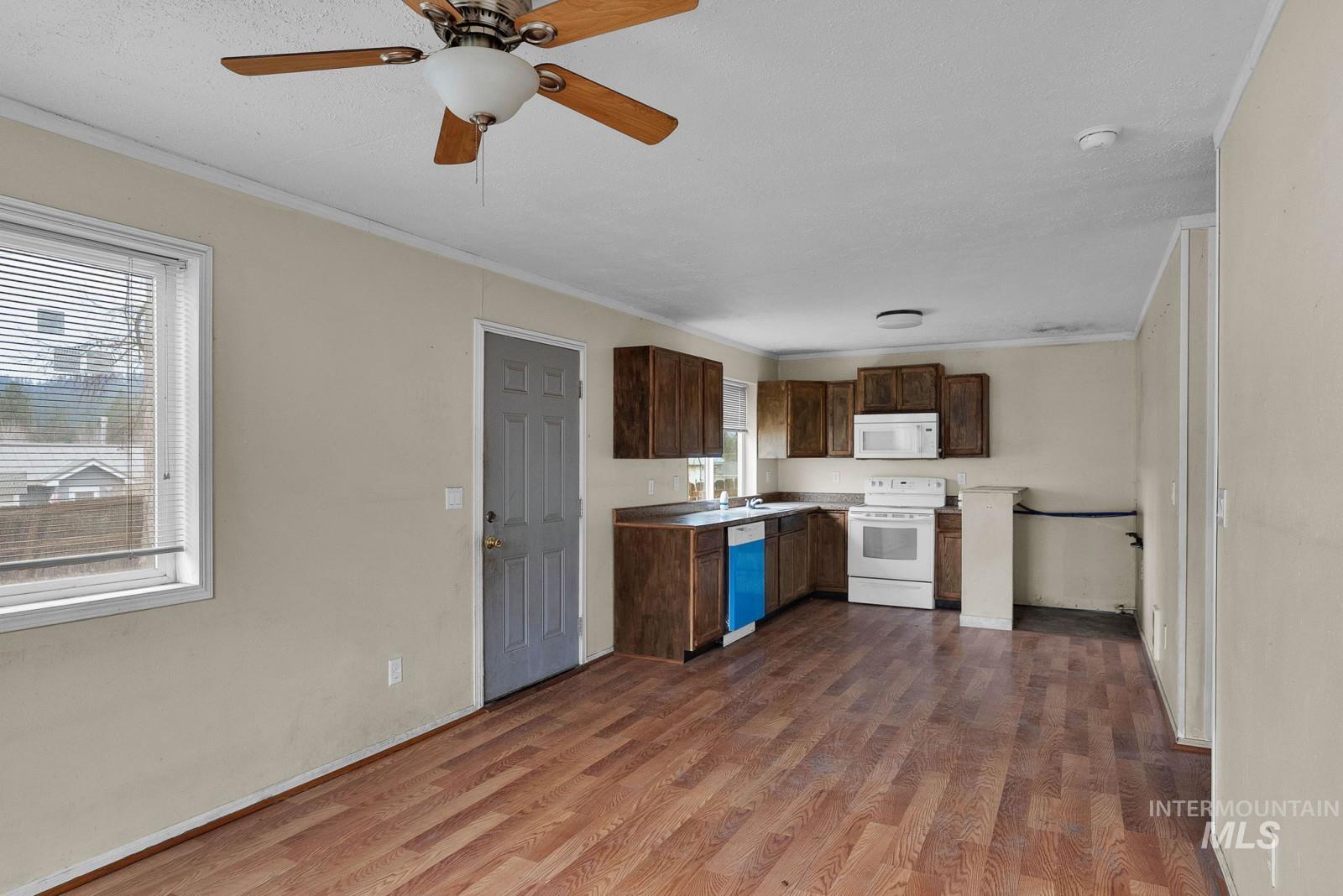 4715 Reeves, Coeur d'Alene, Idaho 83814, 2 Bedrooms, 1 Bathroom, Residential For Sale, Price $273,500,MLS 98972945