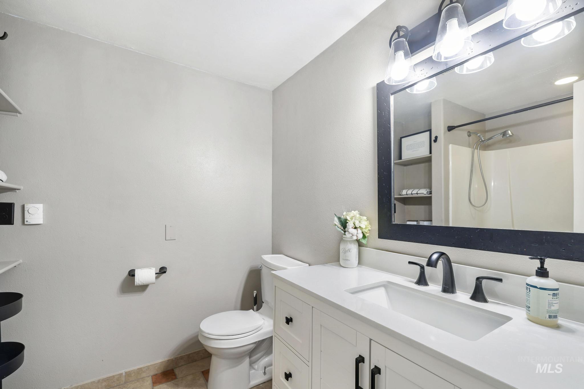 2342 Garey Ln, Filer, Idaho 83328-5543, 4 Bedrooms, 3 Bathrooms, Residential For Sale, Price $575,000,MLS 98972946