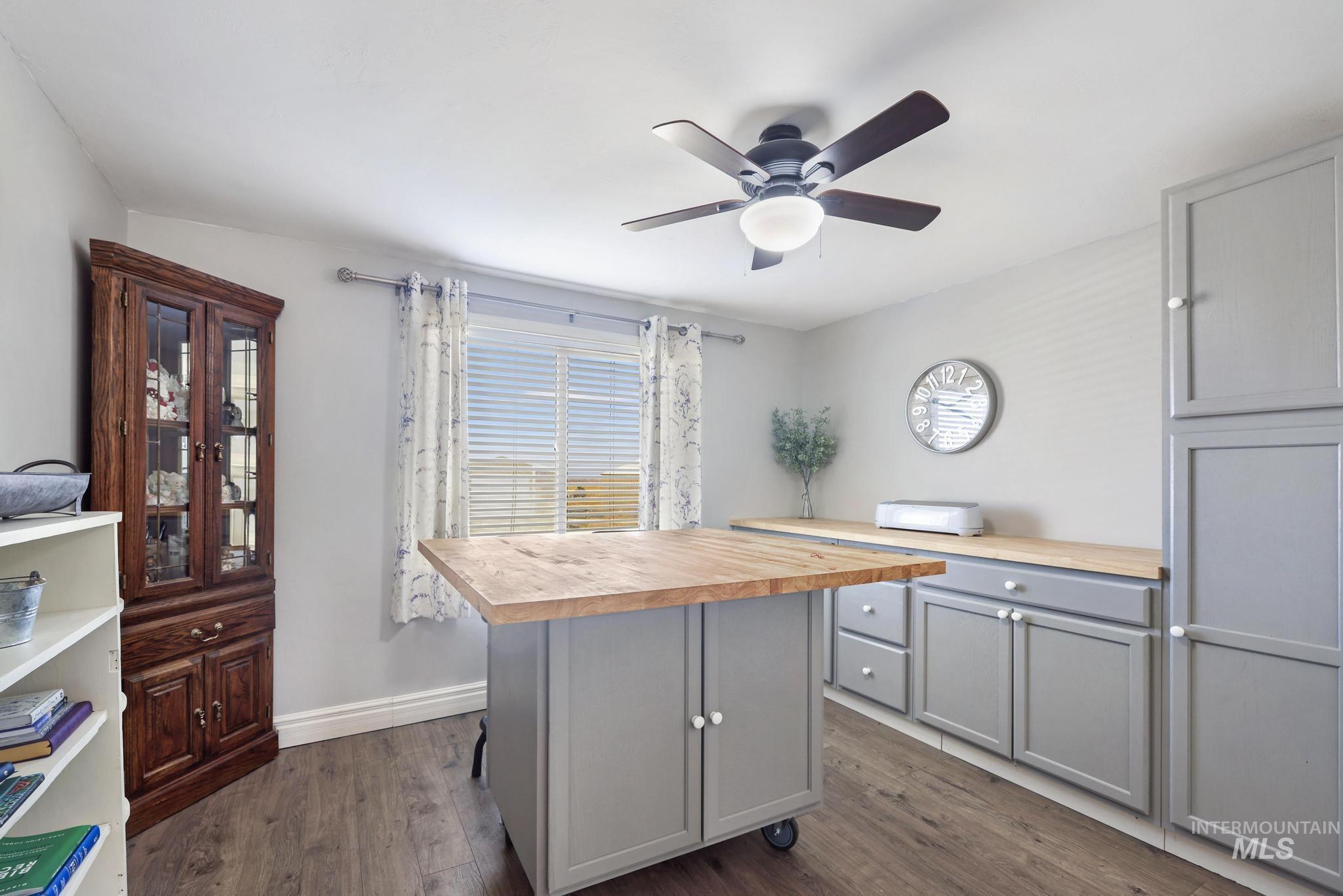 2342 Garey Ln, Filer, Idaho 83328-5543, 4 Bedrooms, 3 Bathrooms, Residential For Sale, Price $575,000,MLS 98972946