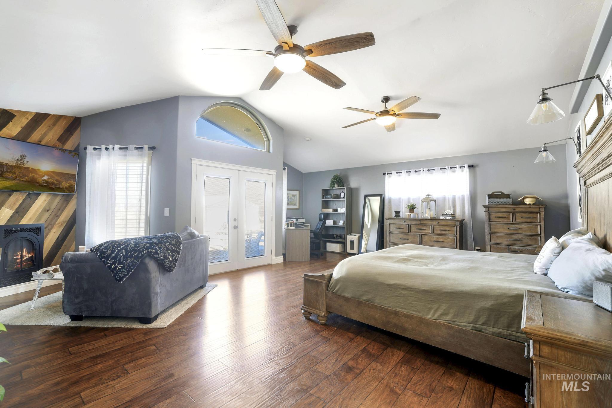 2342 Garey Ln, Filer, Idaho 83328-5543, 4 Bedrooms, 3 Bathrooms, Residential For Sale, Price $575,000,MLS 98972946