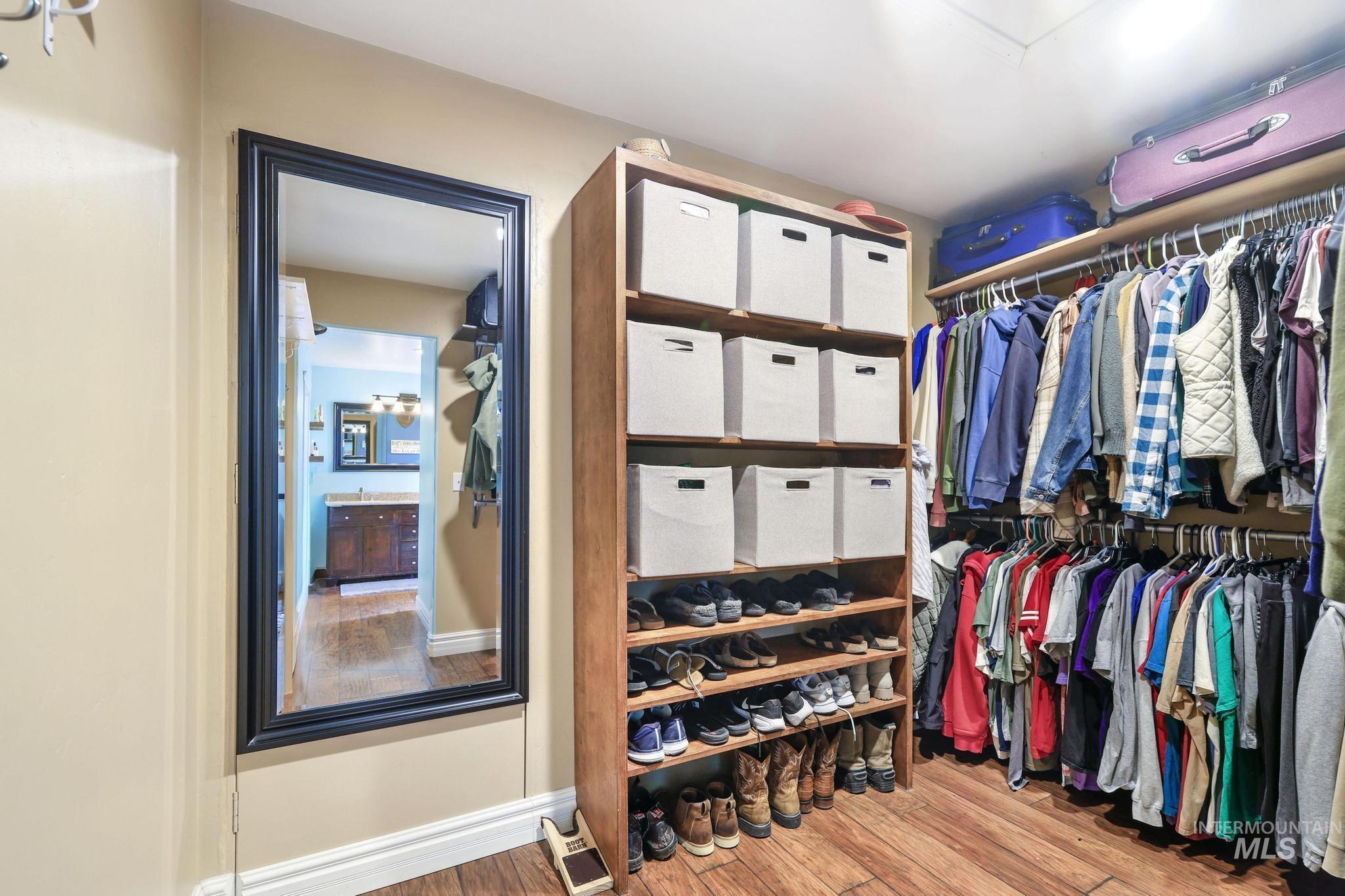 2342 Garey Ln, Filer, Idaho 83328-5543, 4 Bedrooms, 3 Bathrooms, Residential For Sale, Price $575,000,MLS 98972946