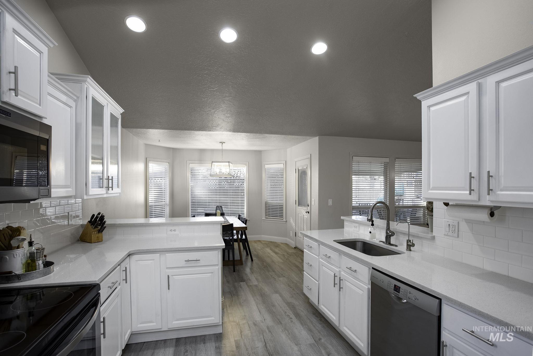 2217 E Satterfield St., Meridian, Idaho 83646, 4 Bedrooms, 2 Bathrooms, Residential For Sale, Price $549,900,MLS 98972948