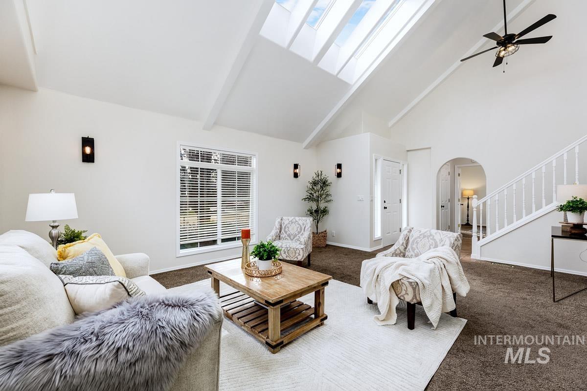 992 N Pinnacle, Eagle, Idaho 83616, 4 Bedrooms, 4 Bathrooms, Residential For Sale, Price $669,995, 98972949