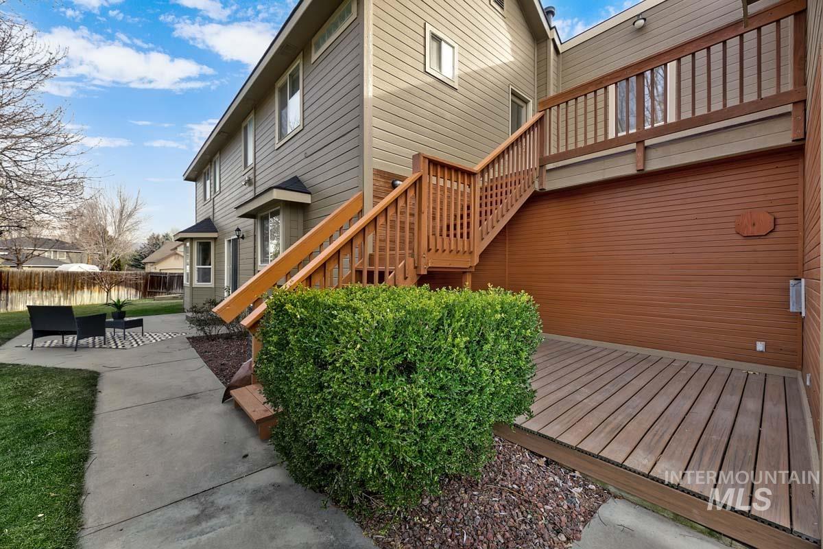 992 N Pinnacle, Eagle, Idaho 83616, 4 Bedrooms, 4 Bathrooms, Residential For Sale, Price $669,995, 98972949