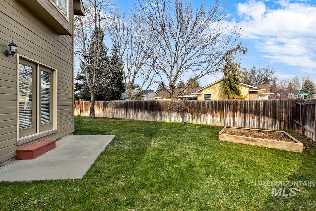 992 N Pinnacle, Eagle, Idaho 83616, 4 Bedrooms, 4 Bathrooms, Residential For Sale, Price $669,995, 98972949