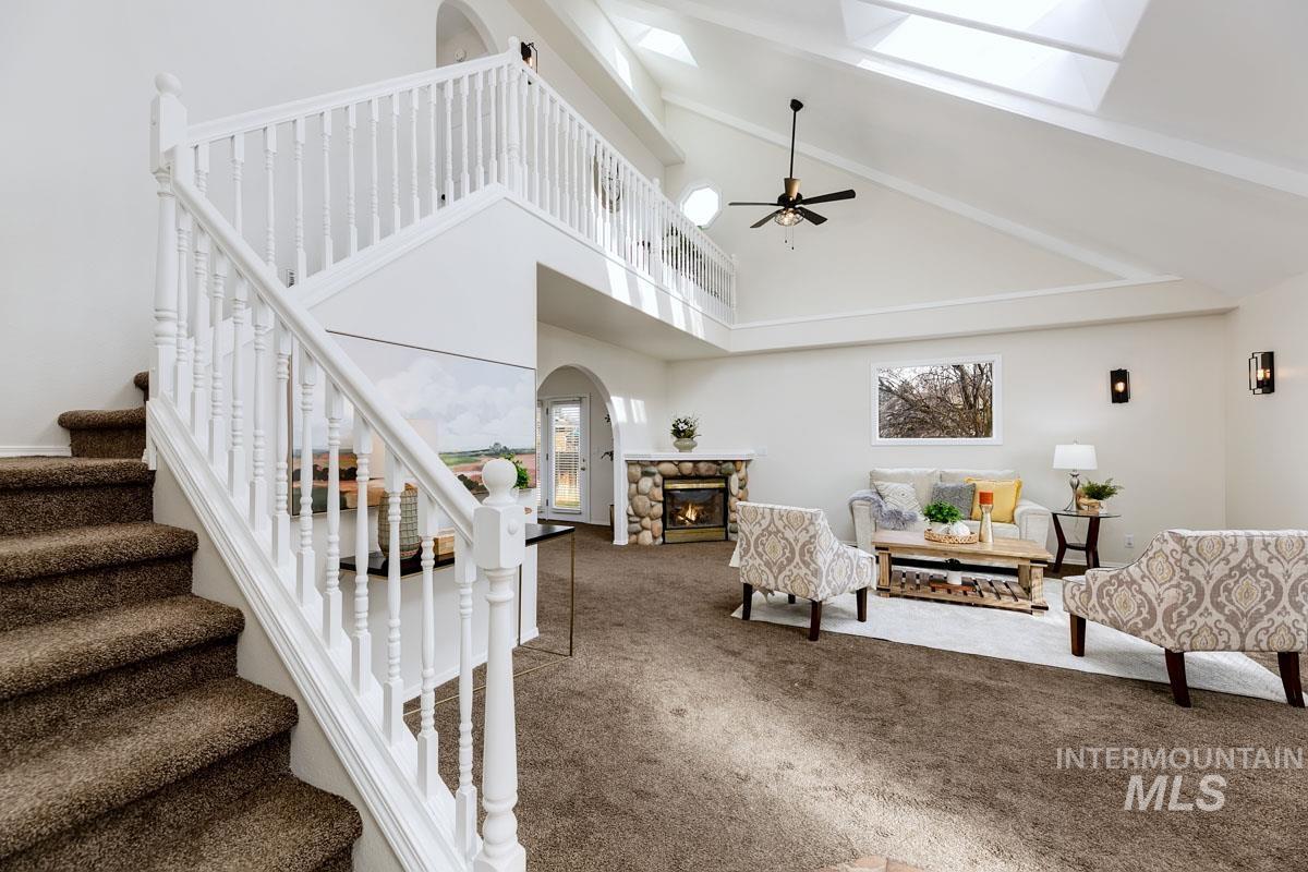 992 N Pinnacle, Eagle, Idaho 83616, 4 Bedrooms, 4 Bathrooms, Residential For Sale, Price $669,995, 98972949