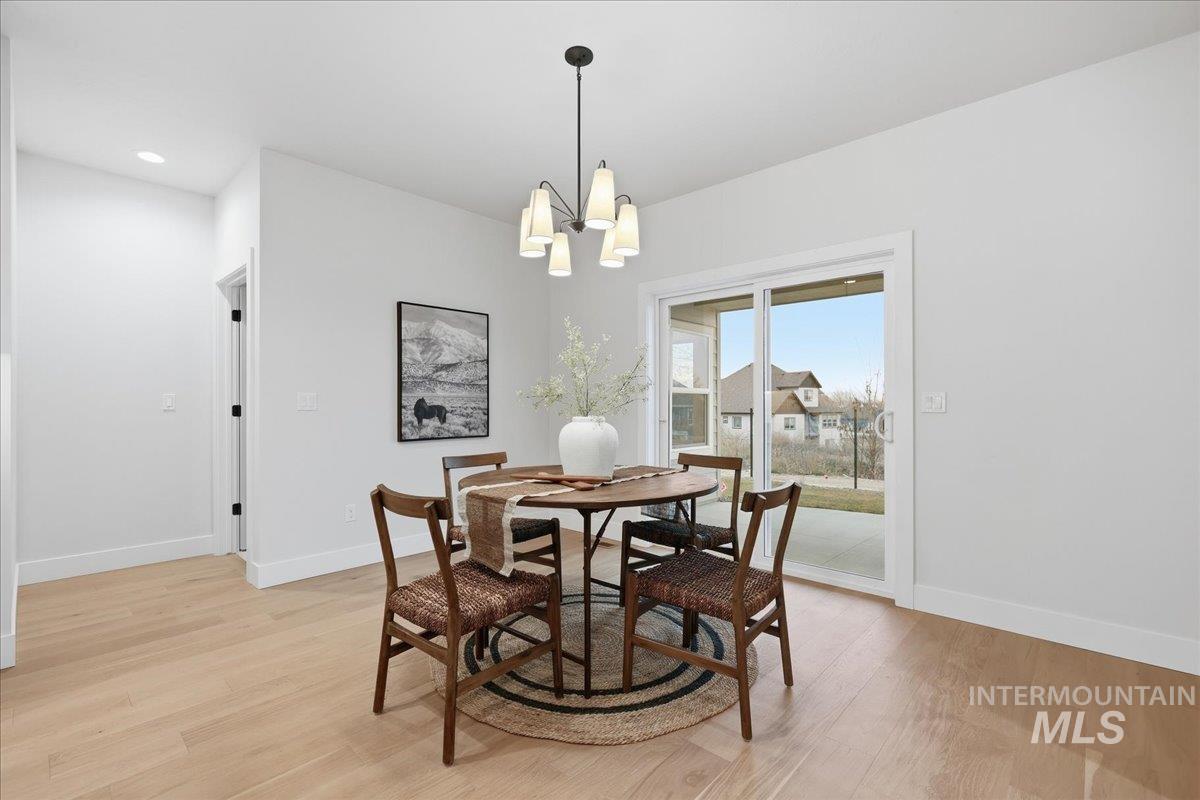 402 W Flour Mill Court, Middleton, Idaho 83644, 3 Bedrooms, 2.5 Bathrooms, Residential For Sale, Price $647,900,MLS 98972952