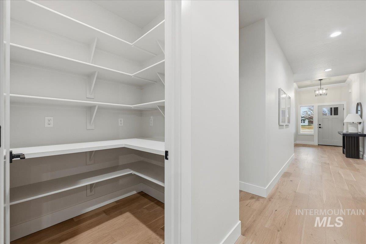 402 W Flour Mill Court, Middleton, Idaho 83644, 3 Bedrooms, 2.5 Bathrooms, Residential For Sale, Price $647,900,MLS 98972952