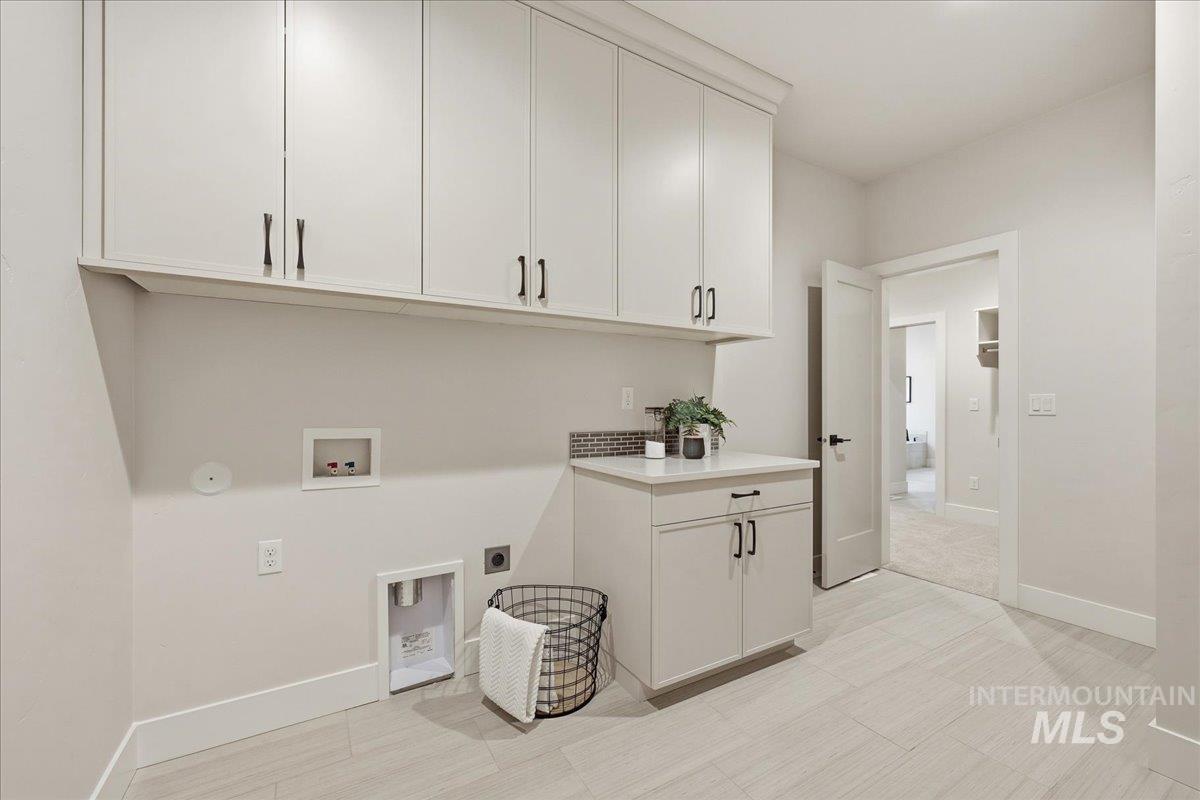 402 W Flour Mill Court, Middleton, Idaho 83644, 3 Bedrooms, 2.5 Bathrooms, Residential For Sale, Price $647,900,MLS 98972952