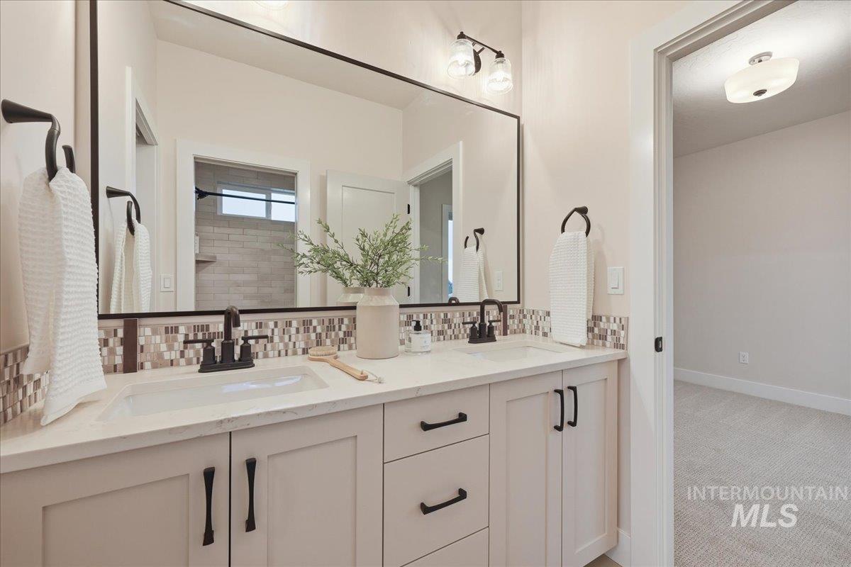 402 W Flour Mill Court, Middleton, Idaho 83644, 3 Bedrooms, 2.5 Bathrooms, Residential For Sale, Price $647,900,MLS 98972952