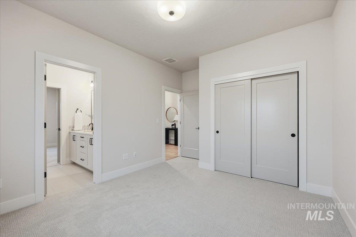 402 W Flour Mill Court, Middleton, Idaho 83644, 3 Bedrooms, 2.5 Bathrooms, Residential For Sale, Price $647,900,MLS 98972952