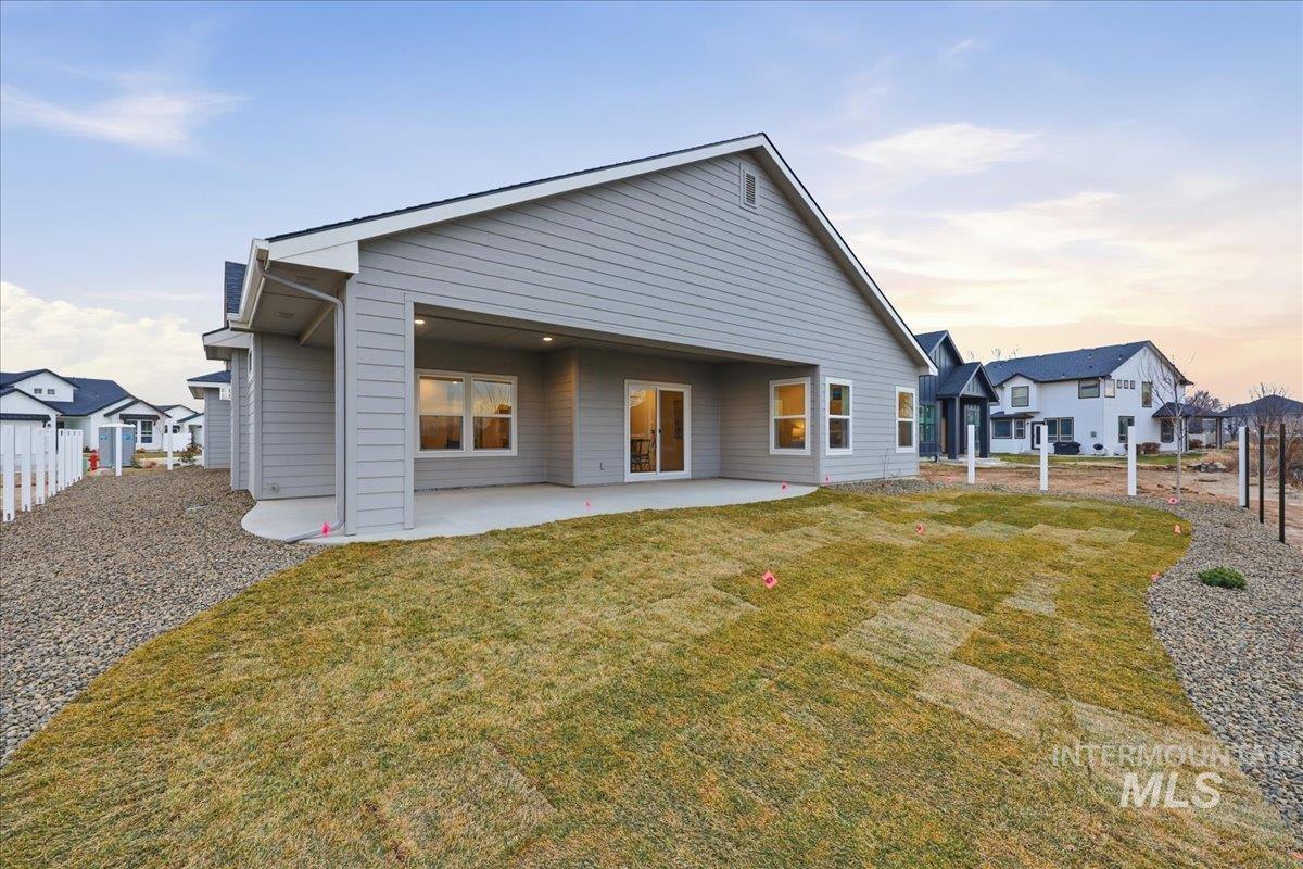 402 W Flour Mill Court, Middleton, Idaho 83644, 3 Bedrooms, 2.5 Bathrooms, Residential For Sale, Price $647,900,MLS 98972952