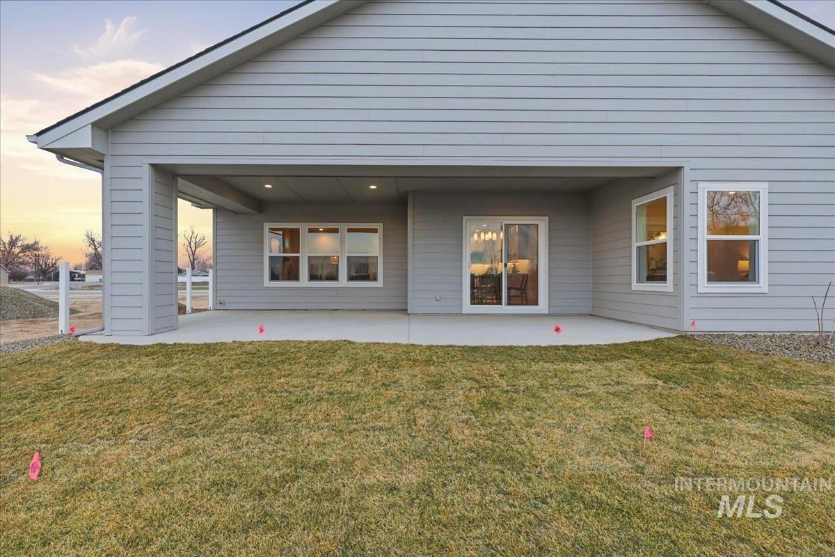 402 W Flour Mill Court, Middleton, Idaho 83644, 3 Bedrooms, 2.5 Bathrooms, Residential For Sale, Price $647,900,MLS 98972952
