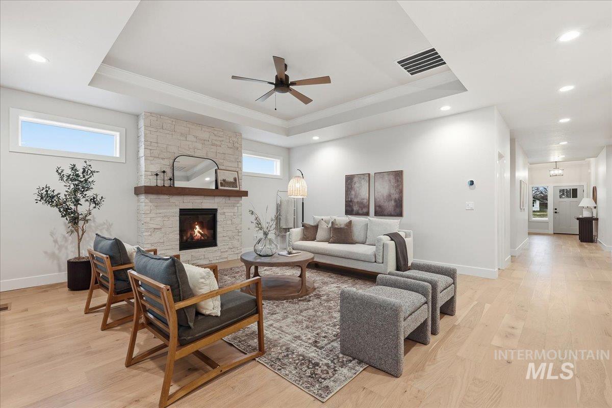 402 W Flour Mill Court, Middleton, Idaho 83644, 3 Bedrooms, 2.5 Bathrooms, Residential For Sale, Price $647,900,MLS 98972952