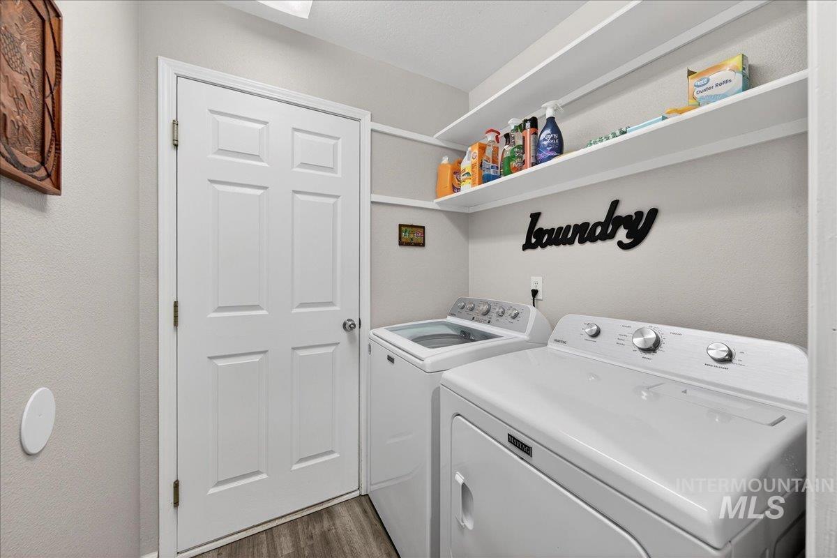 827 Mason Loop, Nampa, Idaho 83686, 3 Bedrooms, 2 Bathrooms, Residential For Sale, Price $350,000,MLS 98972960