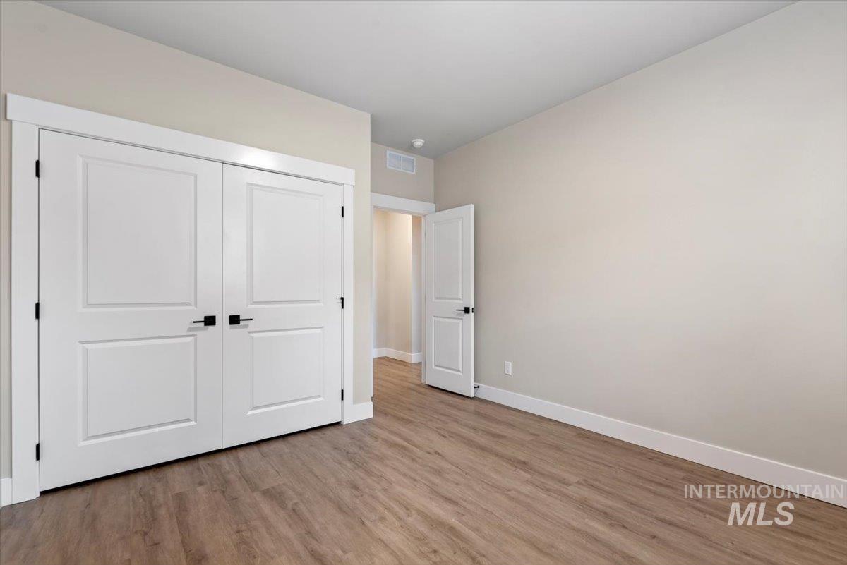 203 S Koyukuk Ln, Star, Idaho 83669, 4 Bedrooms, 3 Bathrooms, Residential For Sale, Price $450,000,MLS 98972961