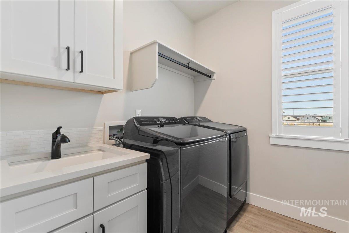 203 S Koyukuk Ln, Star, Idaho 83669, 4 Bedrooms, 3 Bathrooms, Residential For Sale, Price $450,000,MLS 98972961