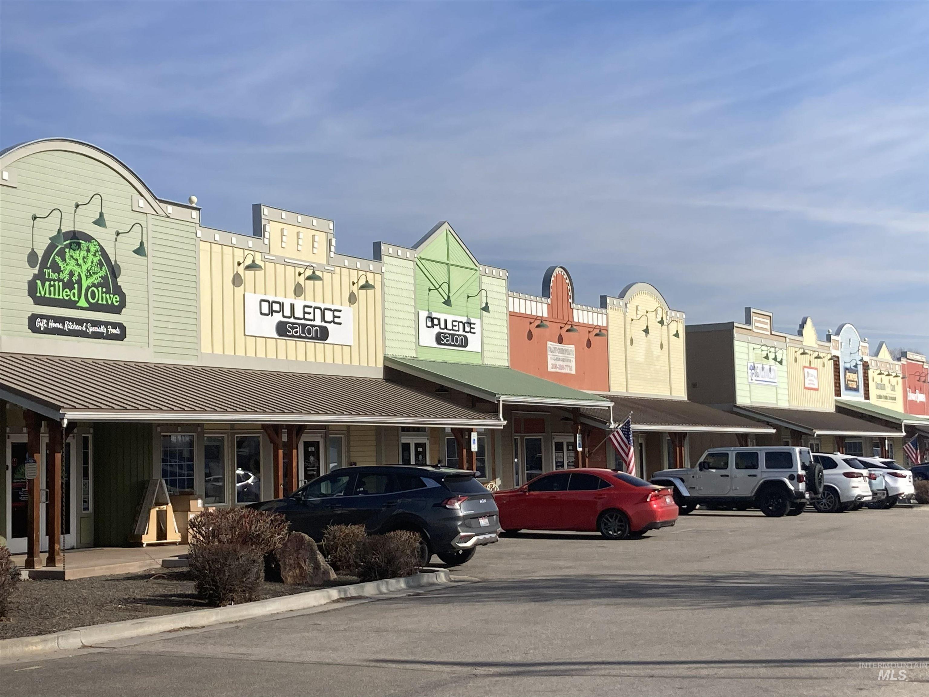 203 S Koyukuk Ln, Star, Idaho 83669, 4 Bedrooms, 3 Bathrooms, Residential For Sale, Price $450,000,MLS 98972961