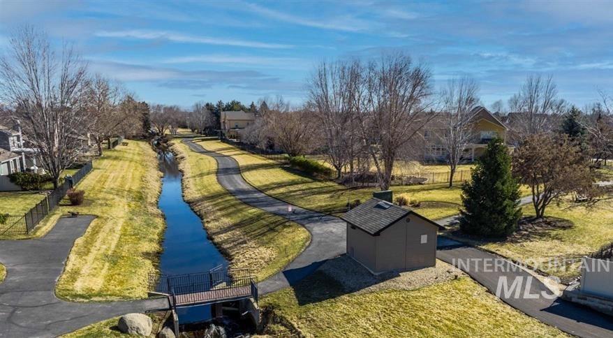 203 S Koyukuk Ln, Star, Idaho 83669, 4 Bedrooms, 3 Bathrooms, Residential For Sale, Price $450,000,MLS 98972961