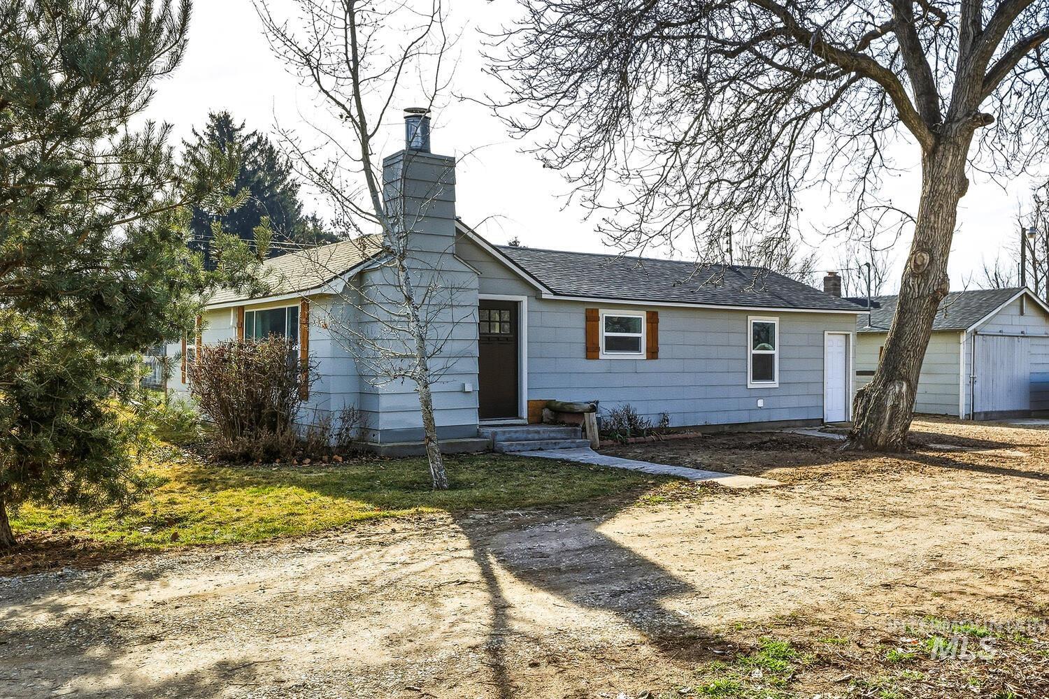 20871 Academy Road, Greenleaf, Idaho 83626, 2 Bedrooms, 1 Bathroom, Residential For Sale, Price $360,000,MLS 98972962