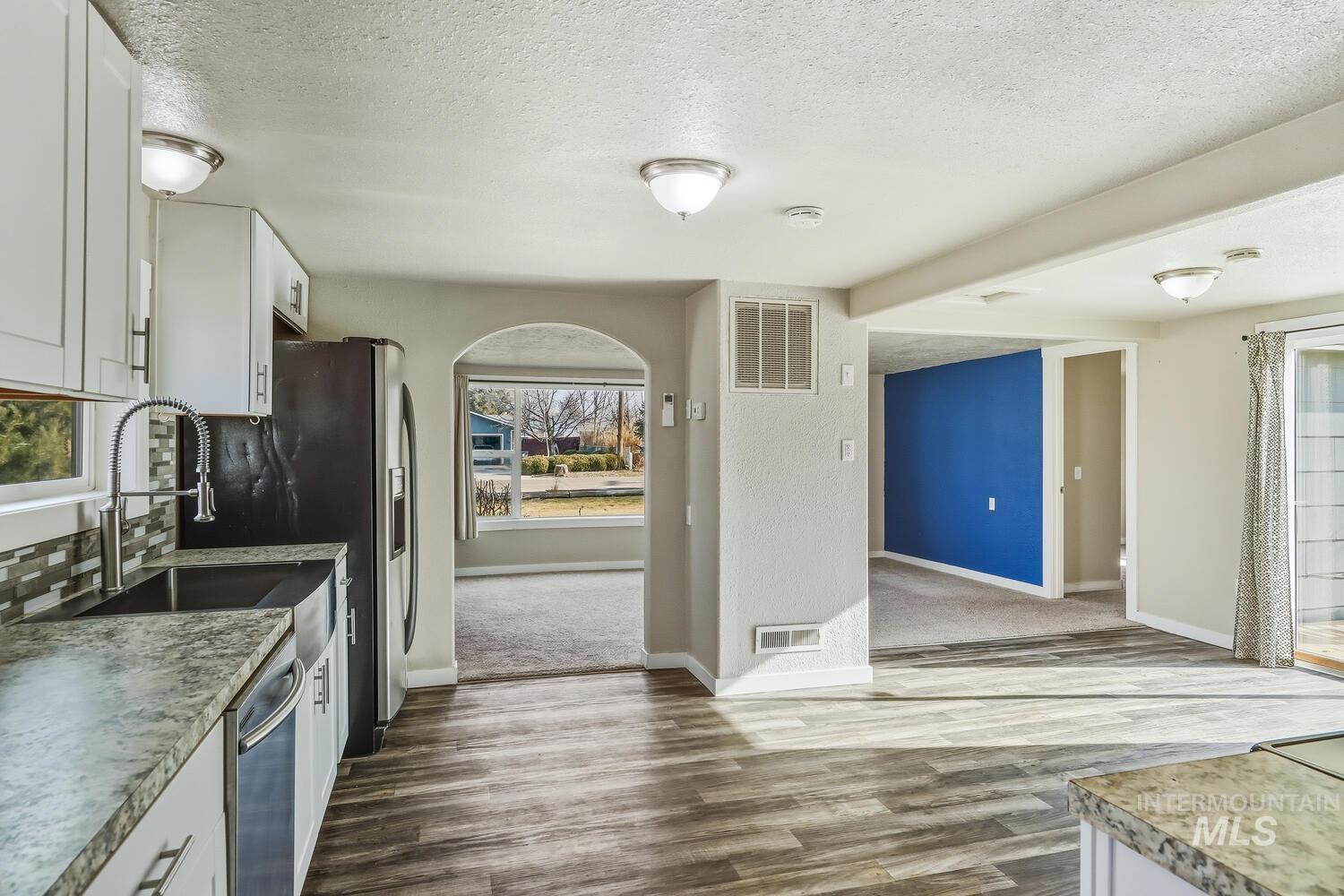 20871 Academy Road, Greenleaf, Idaho 83626, 2 Bedrooms, 1 Bathroom, Residential For Sale, Price $360,000,MLS 98972962