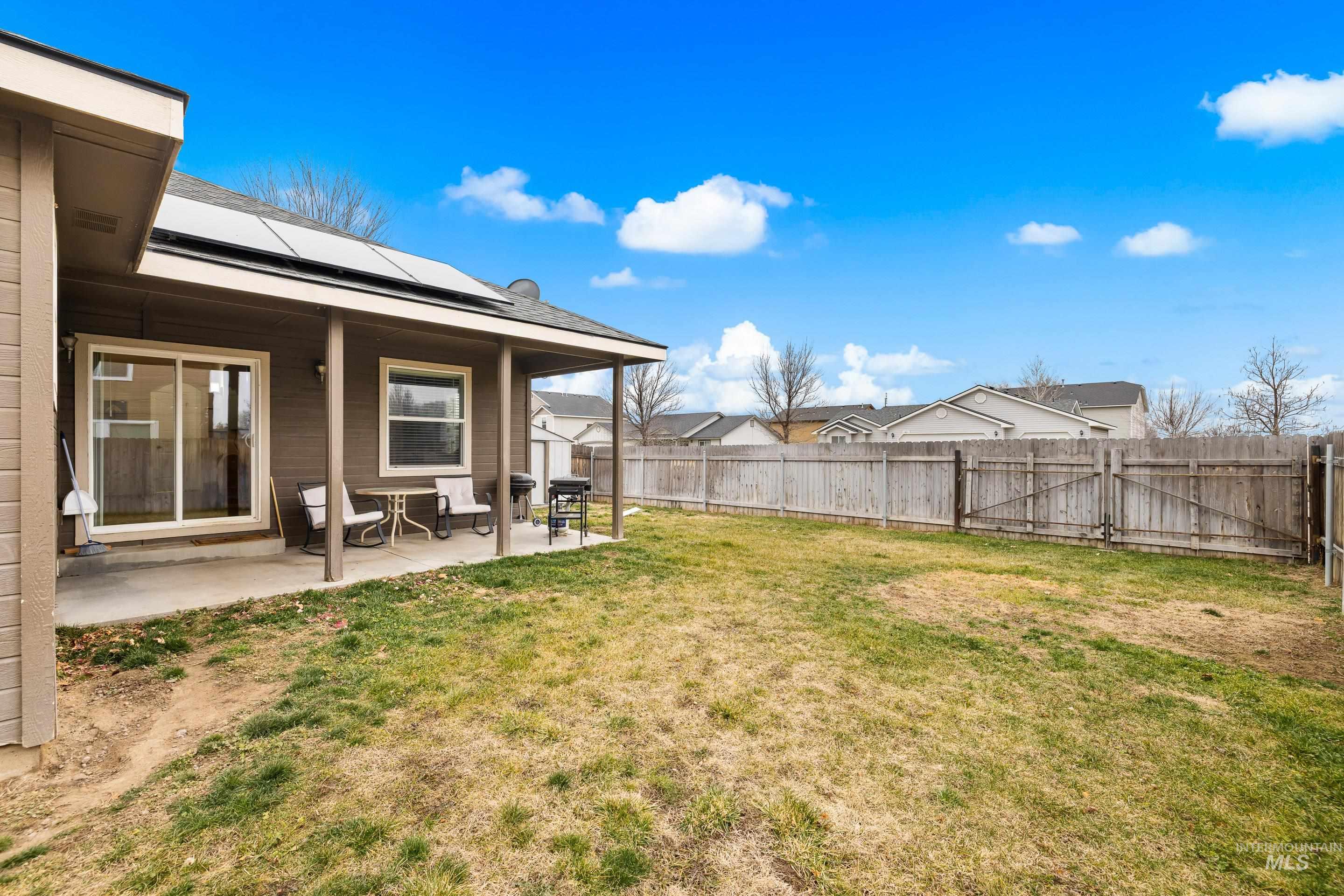 191 SW Quaker Dr, Mountain Home, Idaho 83647, 3 Bedrooms, 2 Bathrooms, Residential For Sale, Price $359,990,MLS 98972963