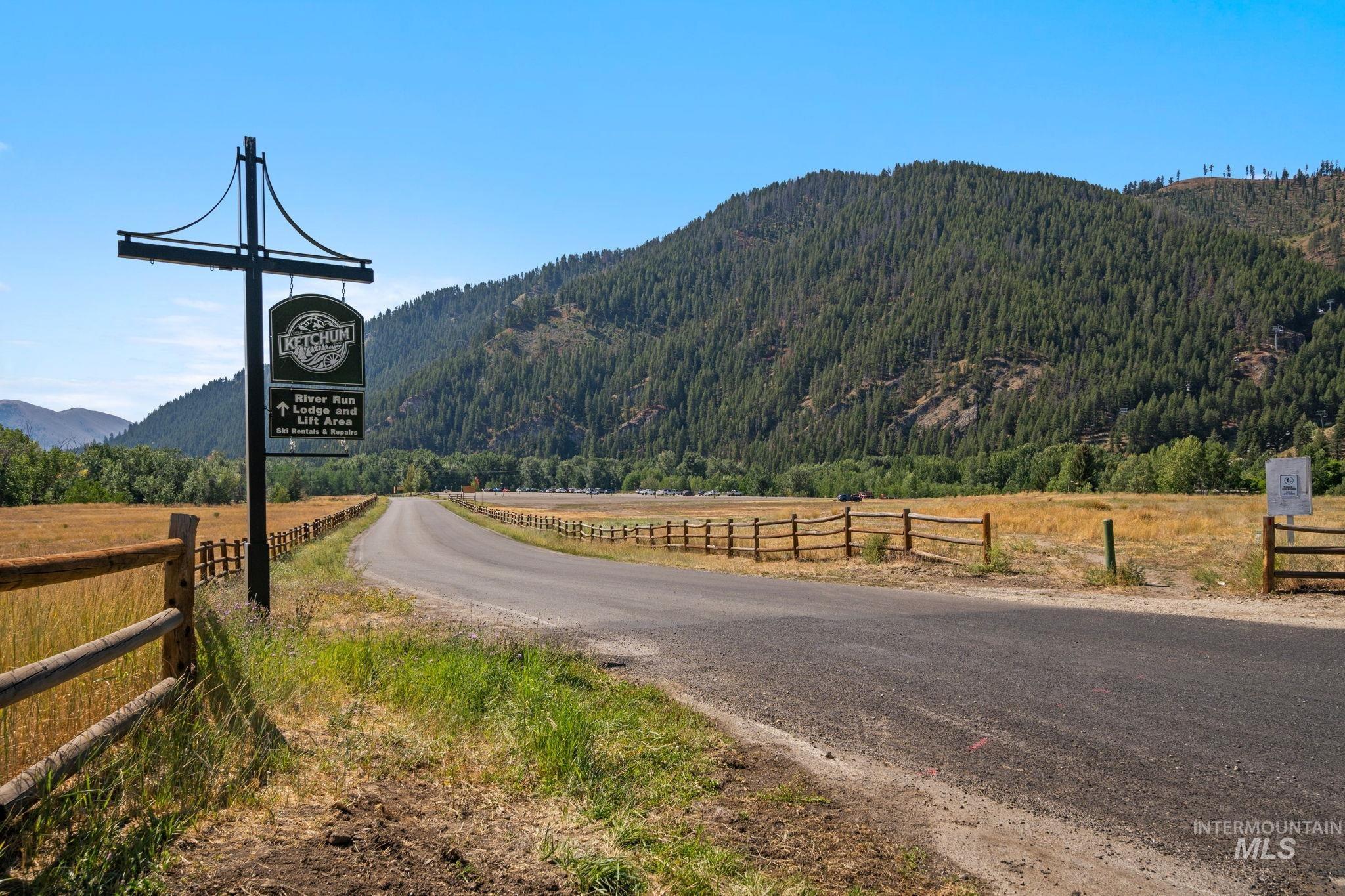 280 S 3rd Ave, Ketchum, Idaho 83340, 3 Bedrooms, 3 Bathrooms, Residential For Sale, Price $799,000,MLS 98972964