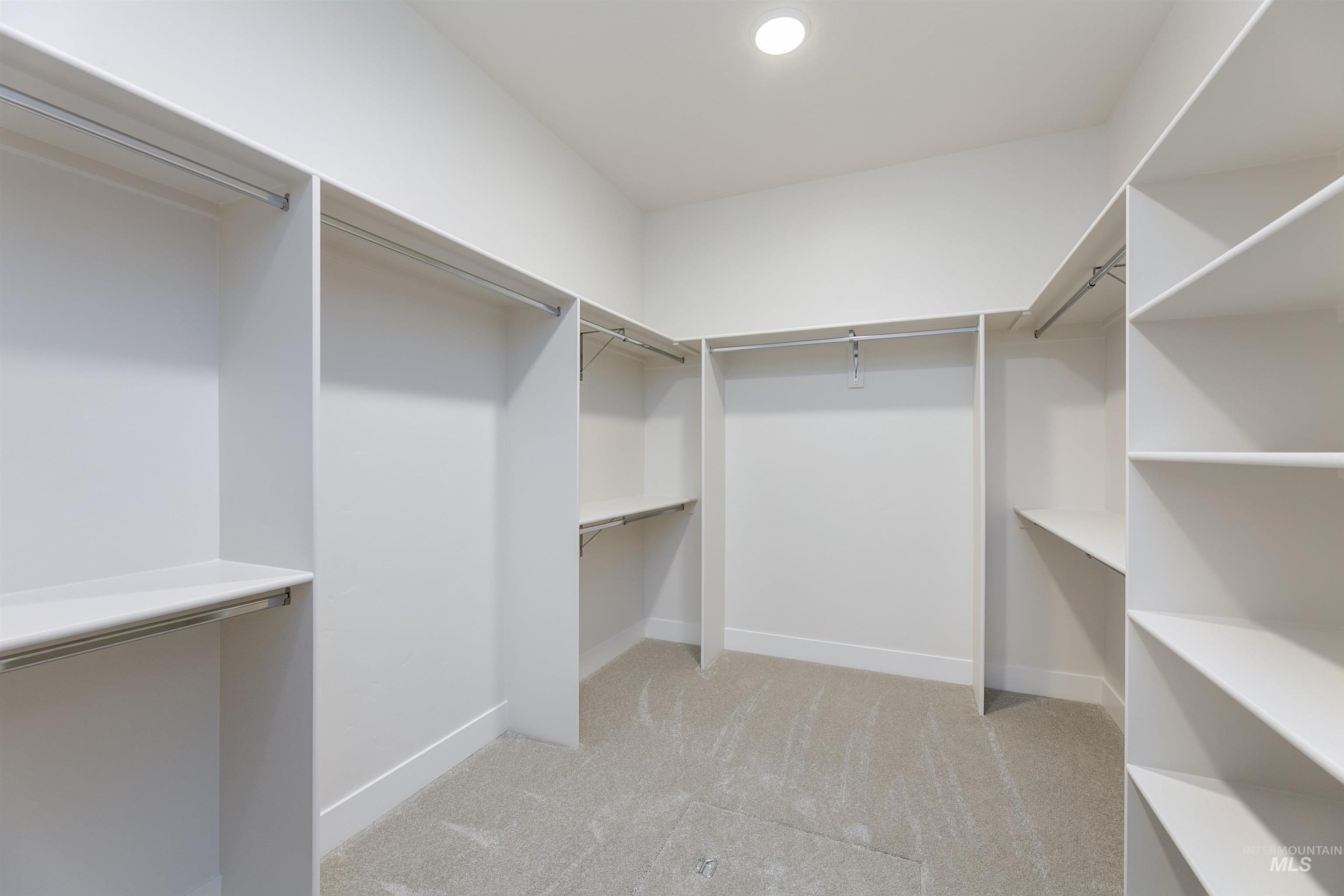 21870 Appaloosa Ave, Star, Idaho 83669, 3 Bedrooms, 3.5 Bathrooms, Residential For Sale, Price $1,054,385,MLS 98972965