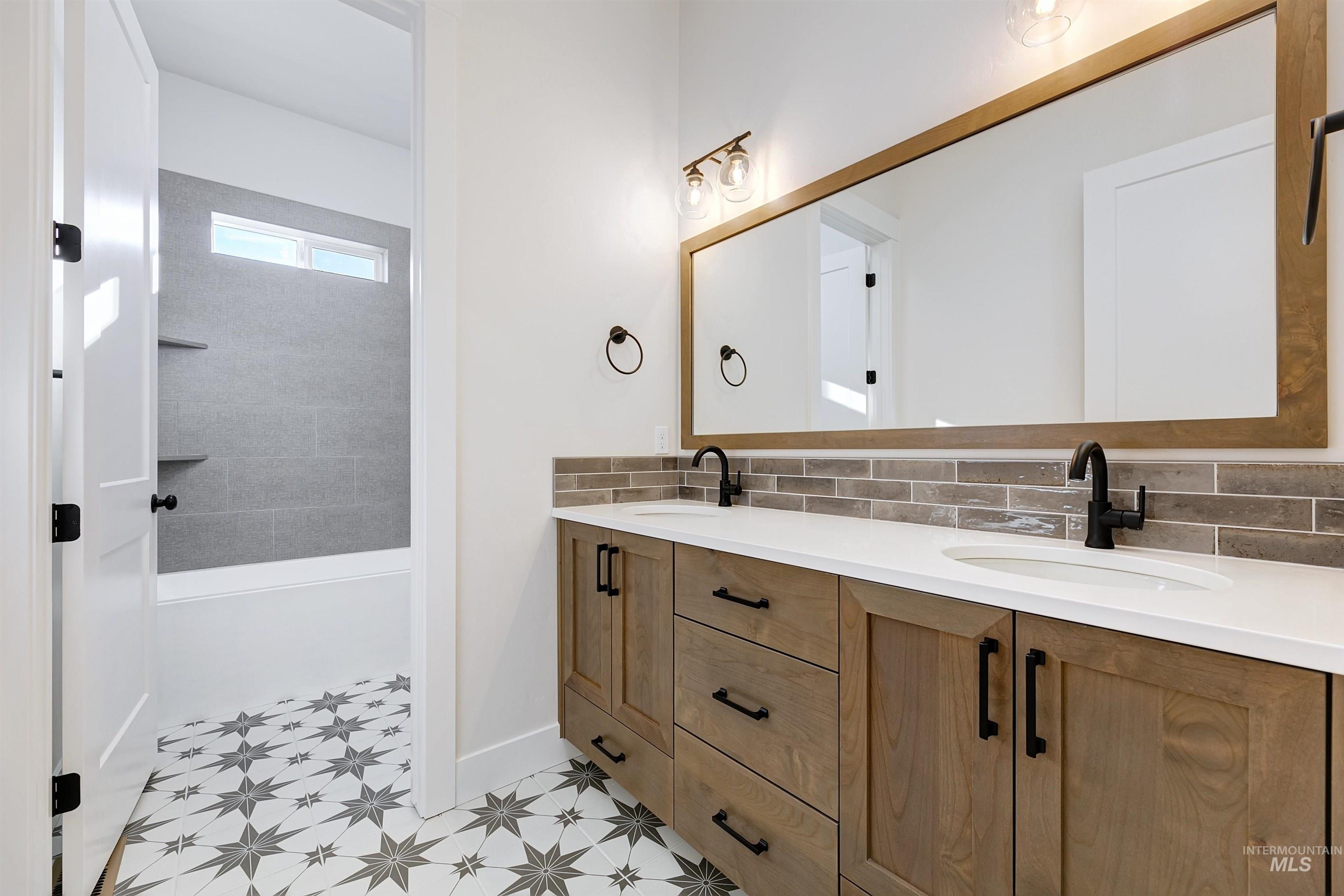 21870 Appaloosa Ave, Star, Idaho 83669, 3 Bedrooms, 3.5 Bathrooms, Residential For Sale, Price $1,054,385,MLS 98972965