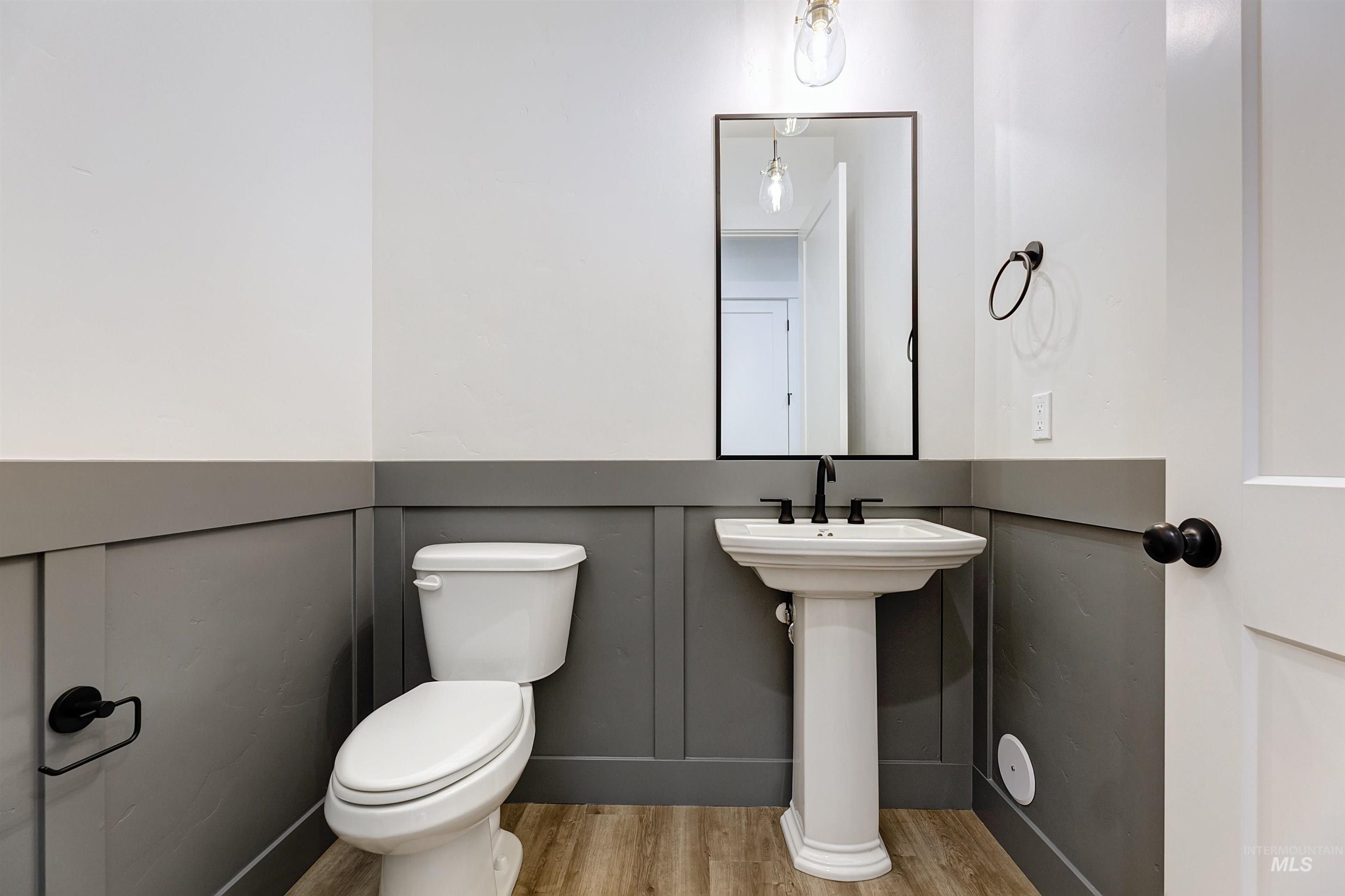 21870 Appaloosa Ave, Star, Idaho 83669, 3 Bedrooms, 3.5 Bathrooms, Residential For Sale, Price $1,054,385,MLS 98972965