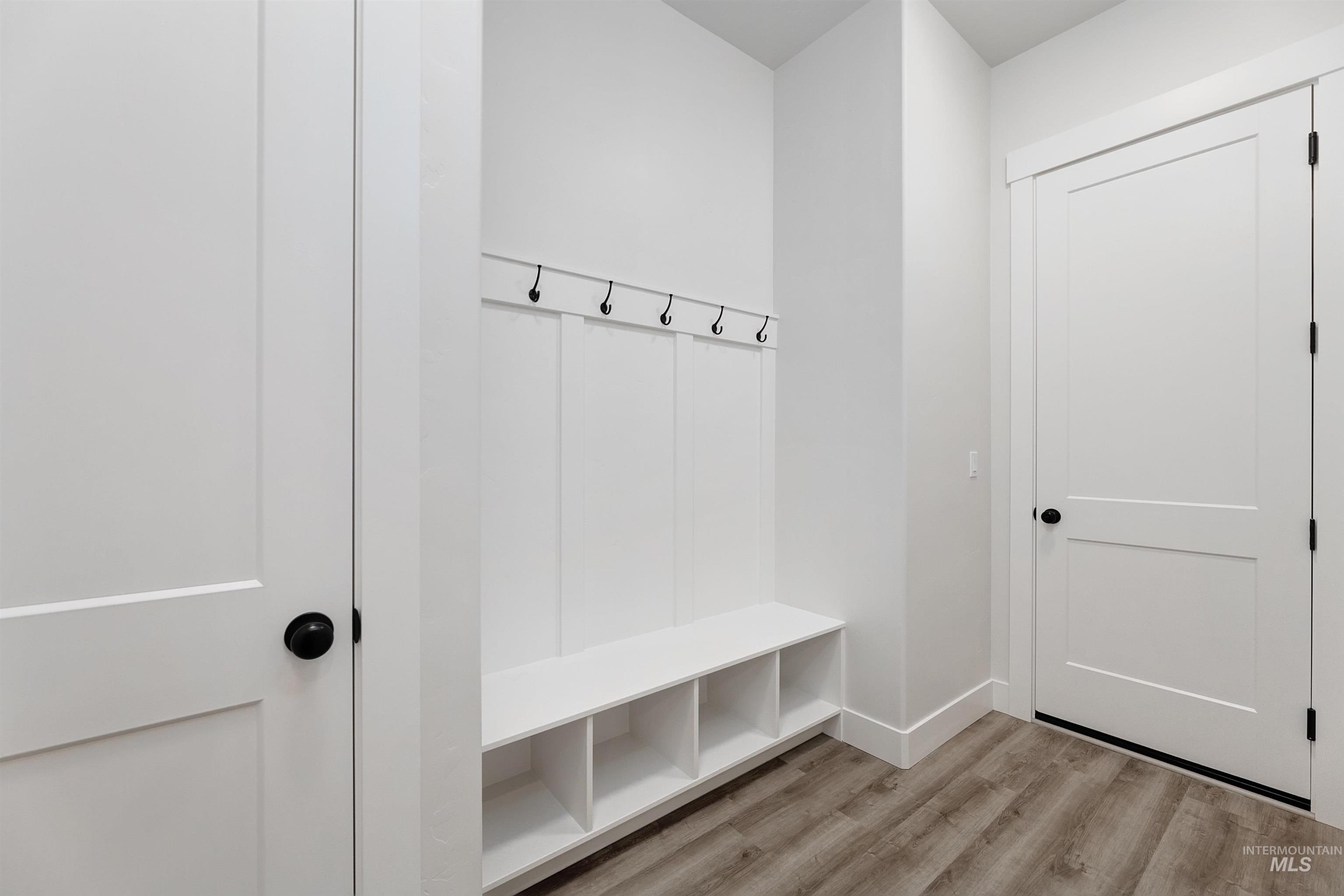 21870 Appaloosa Ave, Star, Idaho 83669, 3 Bedrooms, 3.5 Bathrooms, Residential For Sale, Price $1,054,385,MLS 98972965