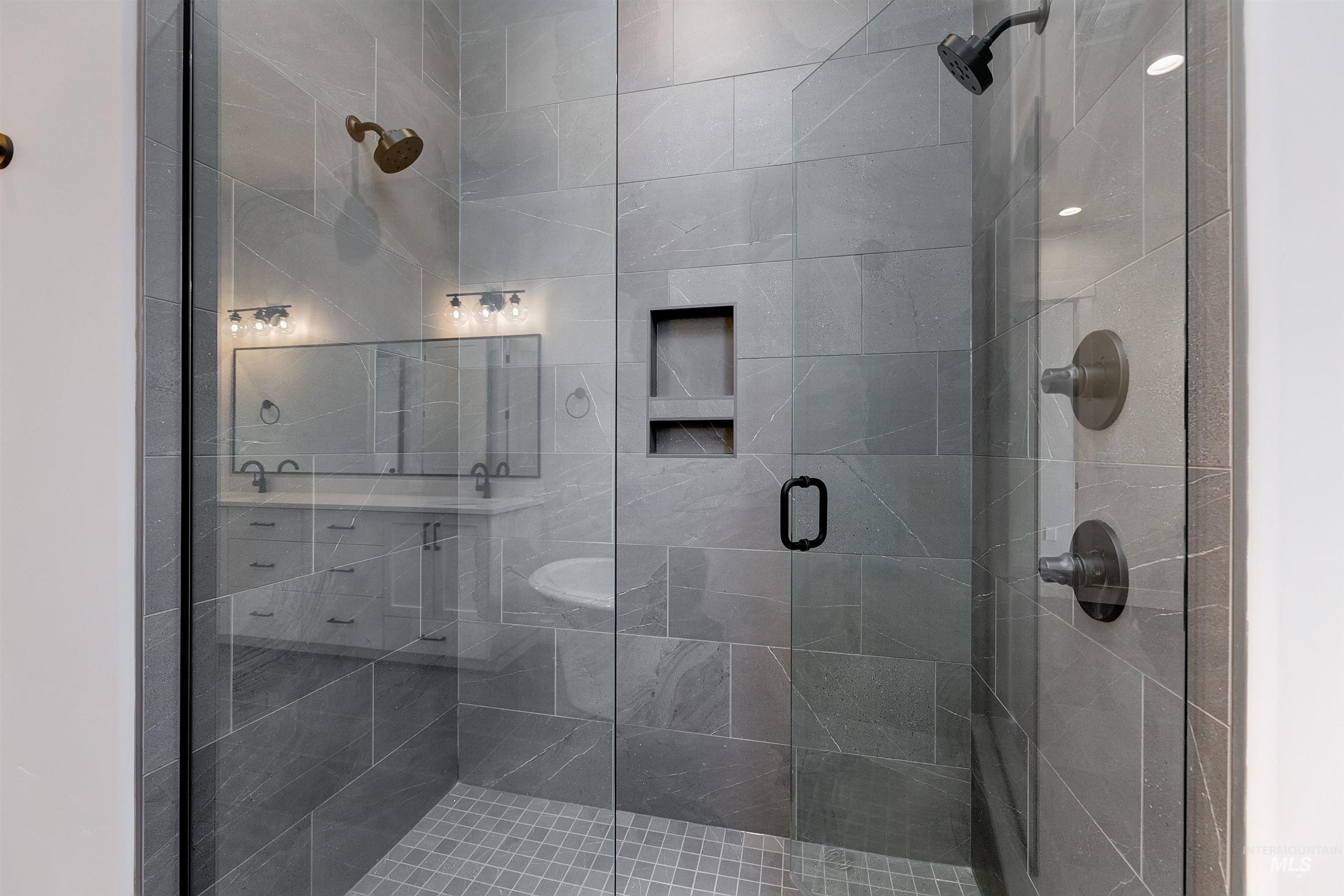 21870 Appaloosa Ave, Star, Idaho 83669, 3 Bedrooms, 3.5 Bathrooms, Residential For Sale, Price $1,054,385,MLS 98972965