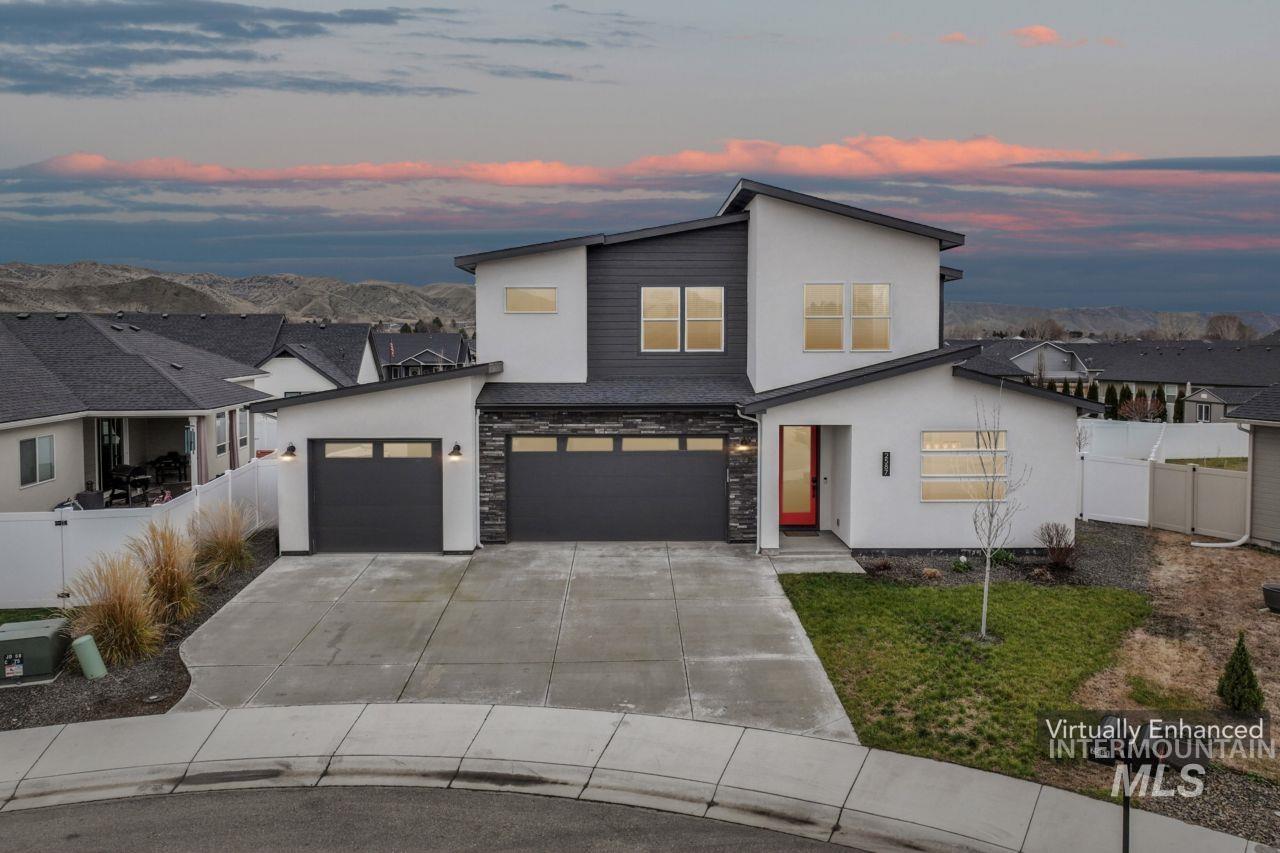 2587 E Jonagold, Emmett, Idaho 83617, 4 Bedrooms, 3.5 Bathrooms, Residential For Sale, Price $599,000,MLS 98972966