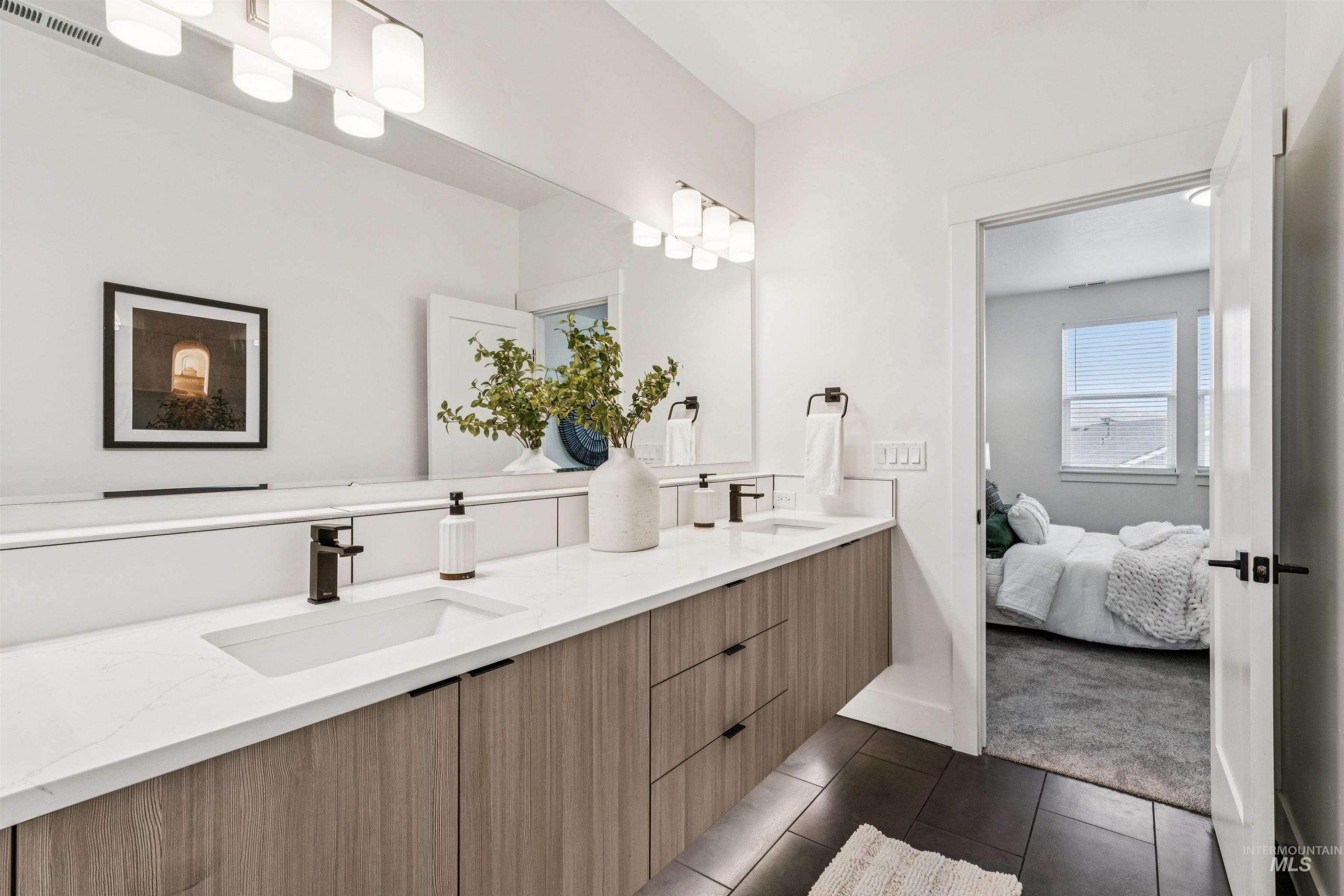 2587 E Jonagold, Emmett, Idaho 83617, 4 Bedrooms, 3.5 Bathrooms, Residential For Sale, Price $599,000,MLS 98972966