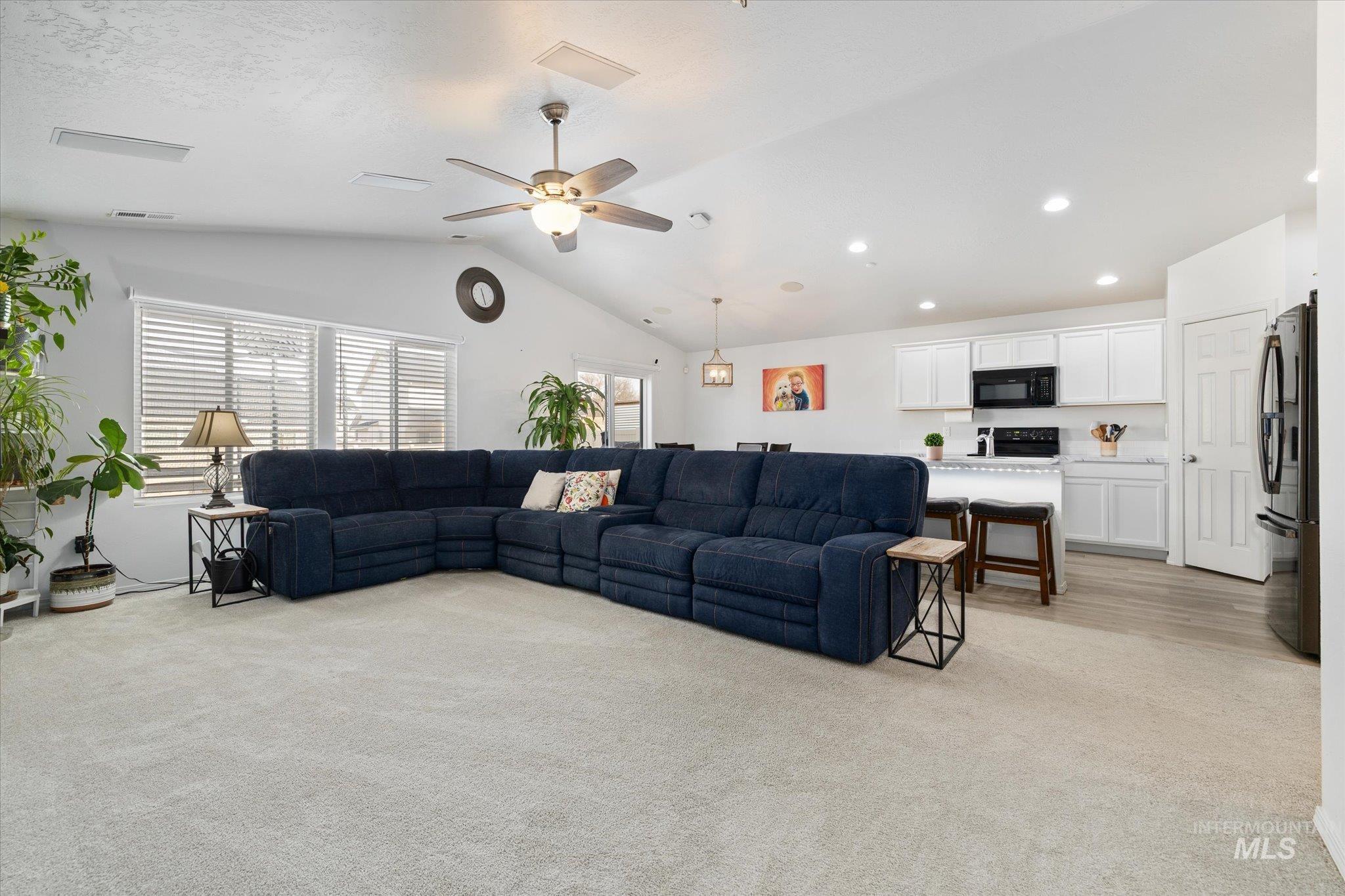 8356 E Conant St, Nampa, Idaho 83687, 3 Bedrooms, 2 Bathrooms, Residential For Sale, Price $414,800,MLS 98972967