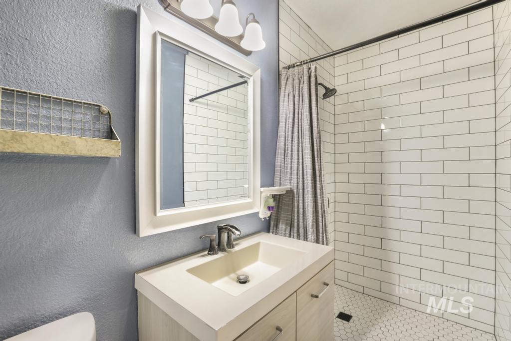 821 12th Ave N, Buhl, Idaho 83316, 3 Bedrooms, 2 Bathrooms, Residential For Sale, Price $265,000,MLS 98972969