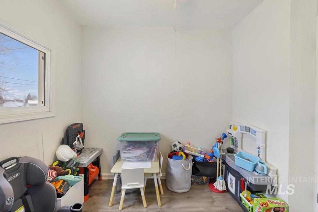 821 12th Ave N, Buhl, Idaho 83316, 3 Bedrooms, 2 Bathrooms, Residential For Sale, Price $265,000,MLS 98972969