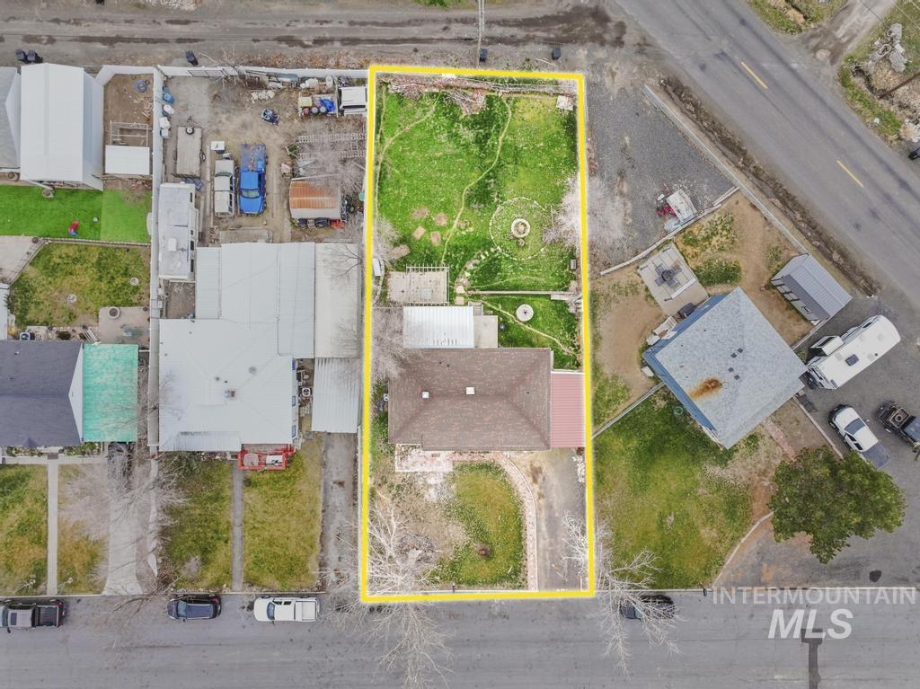 821 12th Ave N, Buhl, Idaho 83316, 3 Bedrooms, 2 Bathrooms, Residential For Sale, Price $265,000,MLS 98972969