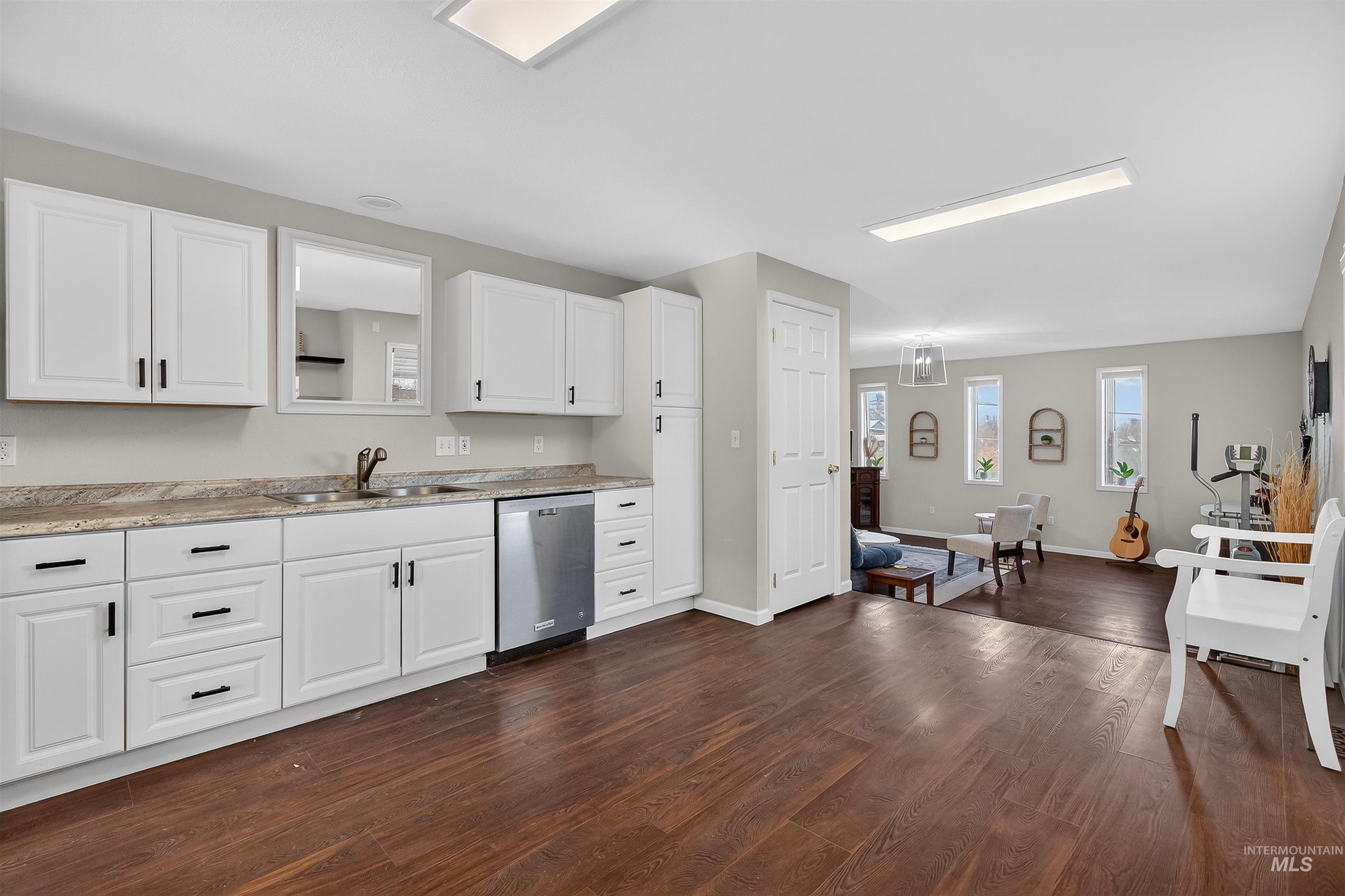 1471 16th Avenue, Clarkston, Washington 83501, 3 Bedrooms, 2 Bathrooms, Residential For Sale, Price $354,900,MLS 98972971